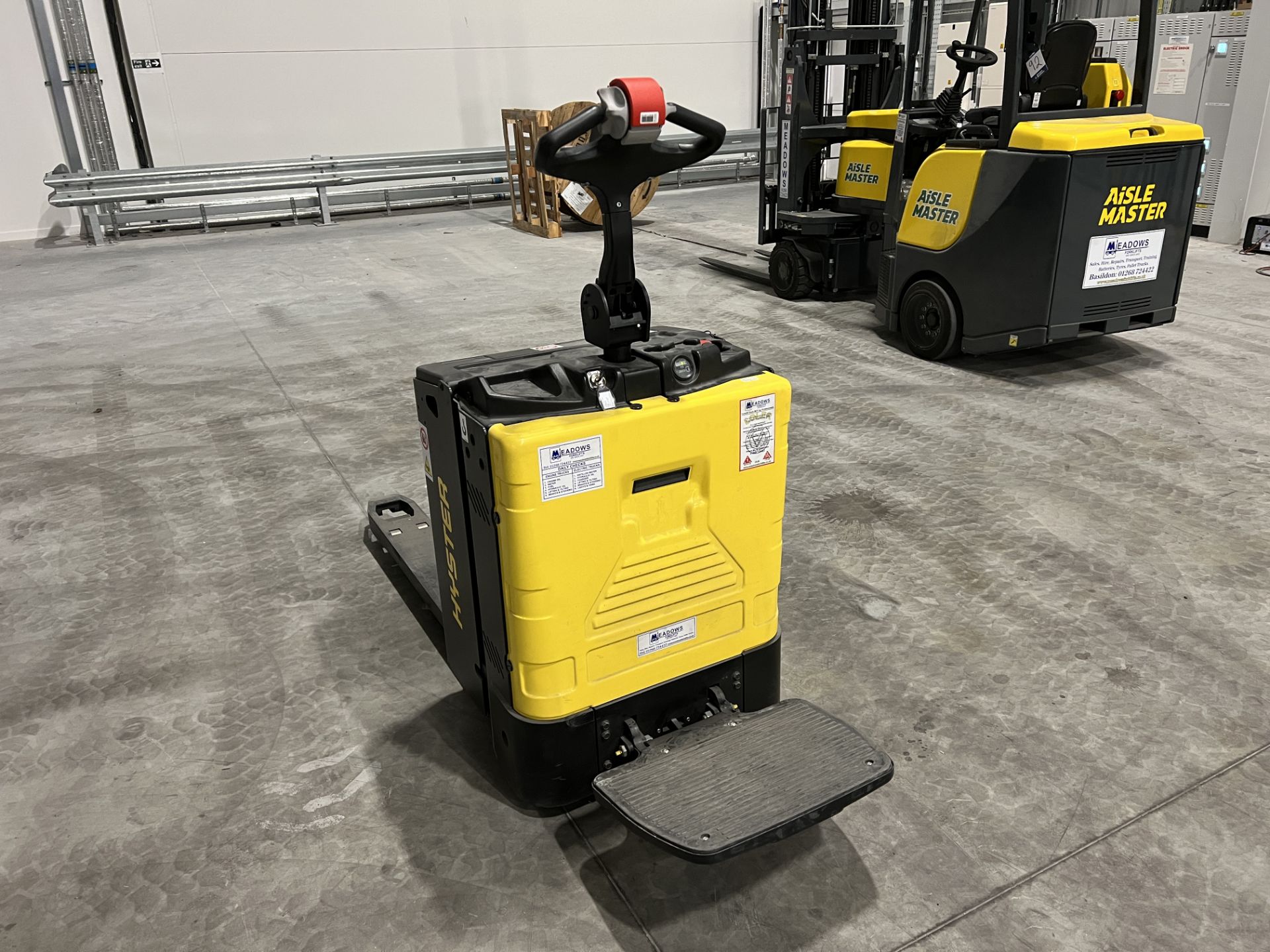 Hyster P2.0SE battery electric ride on low lift pallet truck, S/No. B978T02859V (2021), hours: 9. - Image 4 of 9