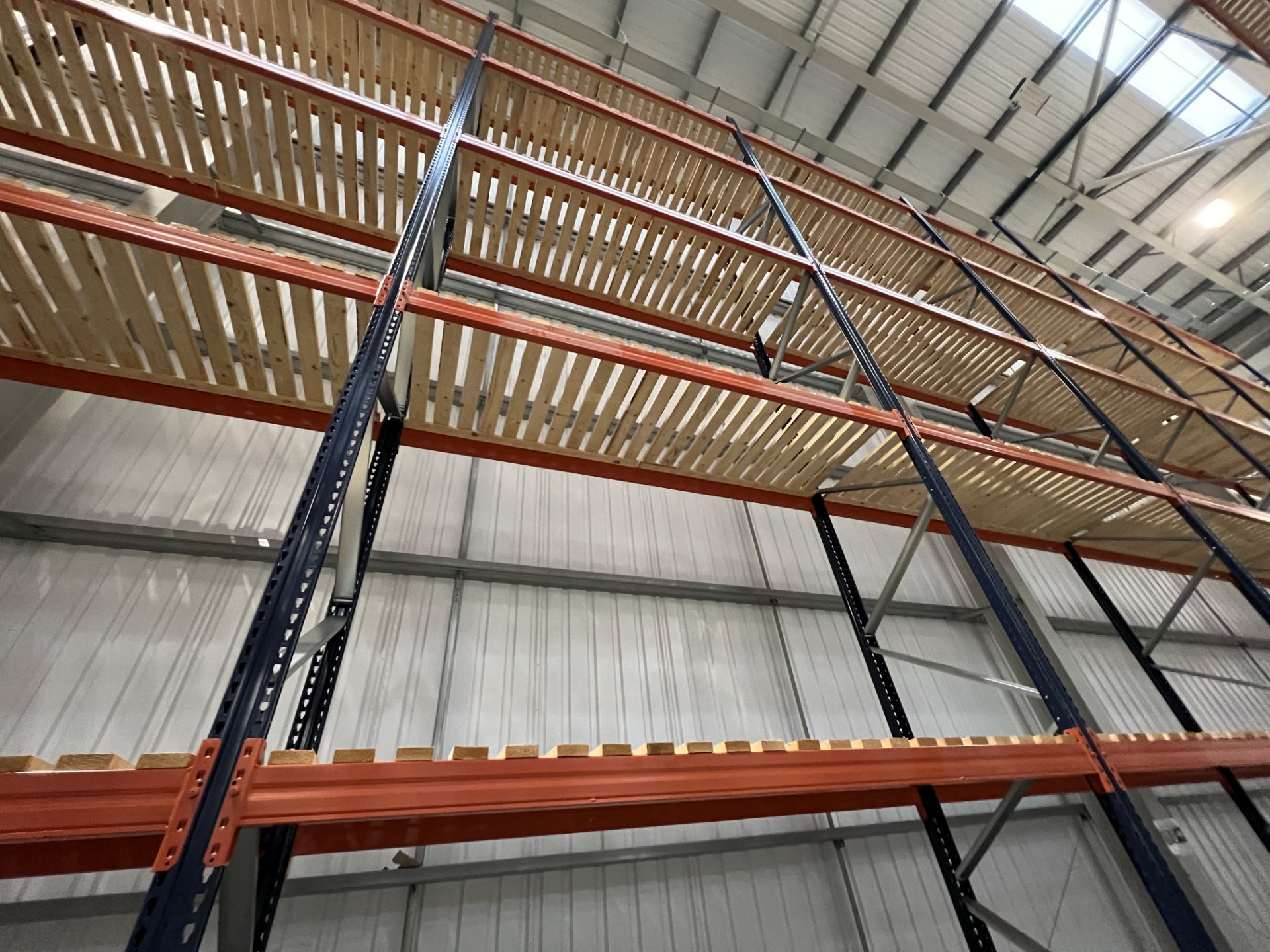 Mecalux M-22P high bay boltless pallet racking (2021), a 53 metre single run with 16 bays, to - Image 11 of 17