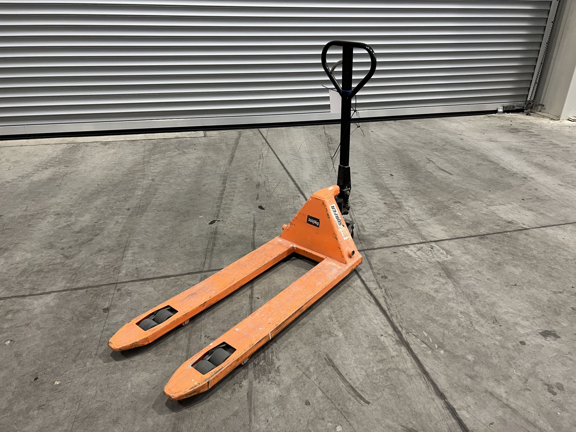 Load Surfer 3,000 Kg capacity hydraulic pallet truck, S/No. 2619 (2020), fork length 1,150mm x width