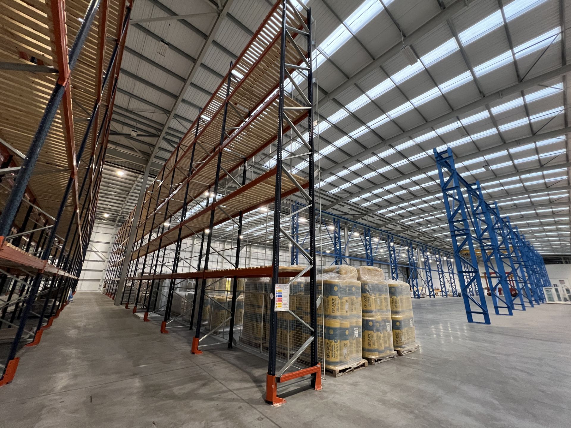 Mecalux M-22P high bay boltless pallet racking (2021), a single run with 13 bays, to include 14 x
