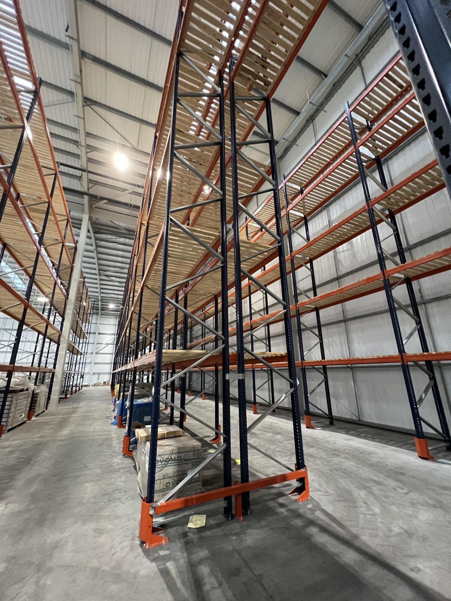 Mecalux M-22P high bay boltless pallet racking (2021), consisting of two back to back 49.7 metre - Image 5 of 11