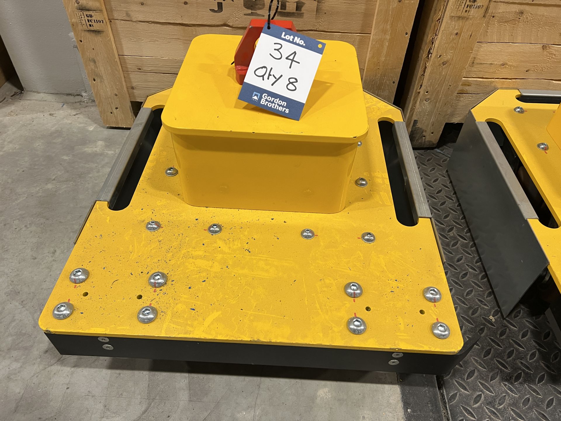 Heavy duty skates (2021) from lot 21 the Tracoinsa Systems UK conveying system this lot will - Image 2 of 2