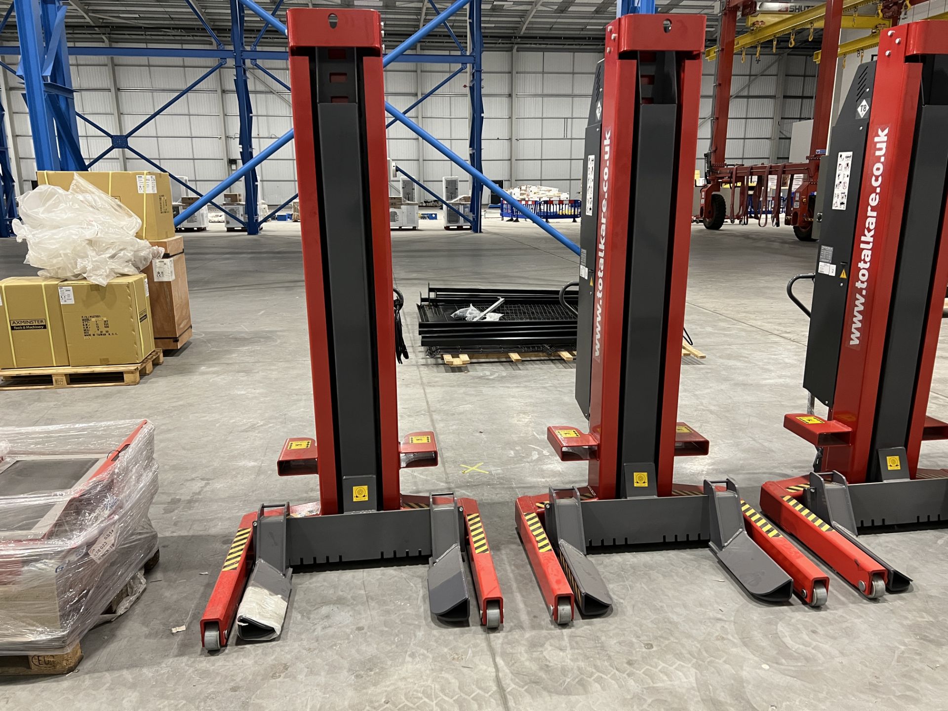 Qty 4, Totalkare T8DC cable free mobile column vehicle lifts, S/No. 012239/4, 012239/3, 012239/2, - Image 3 of 18