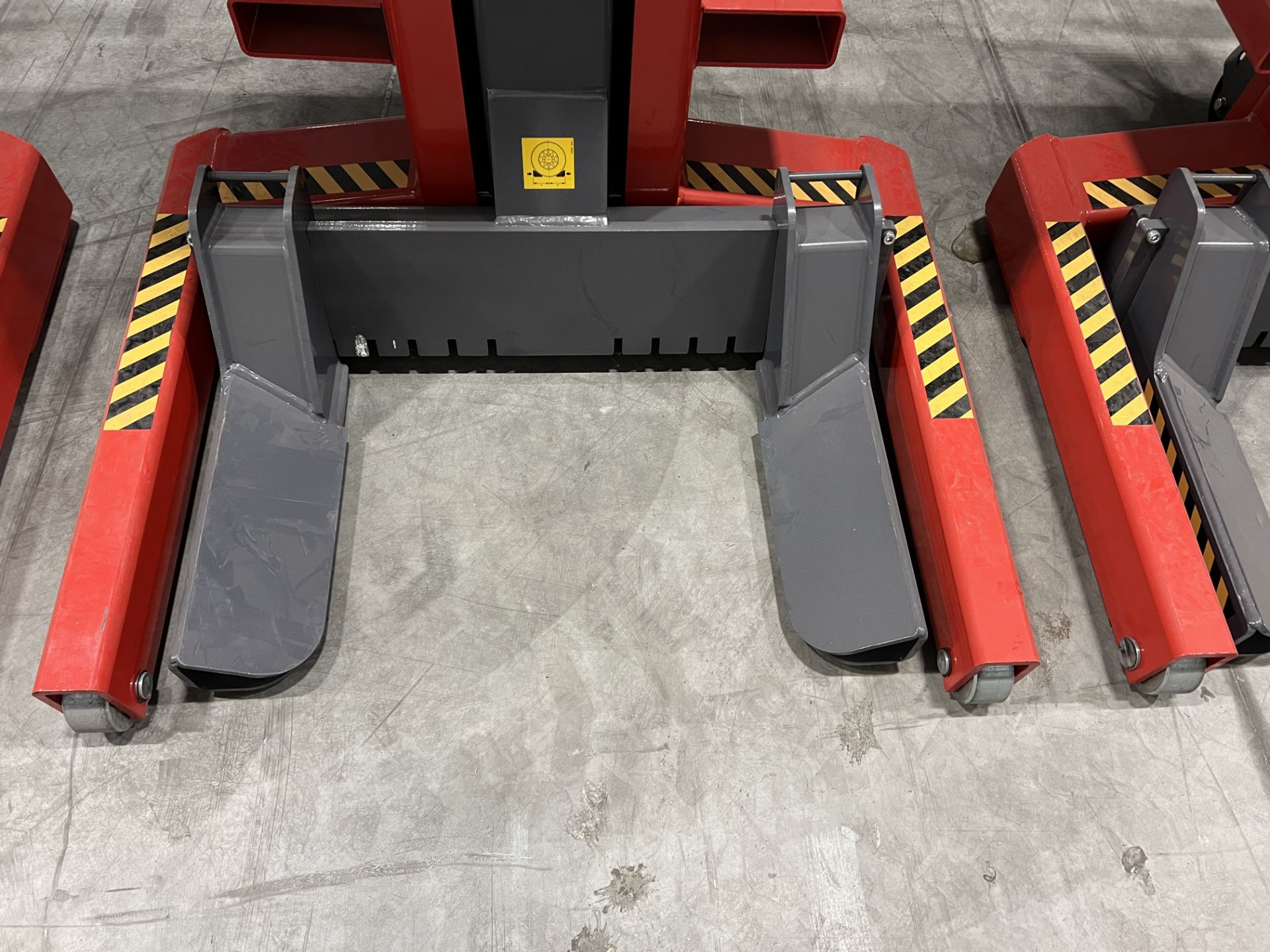 Qty 4, Totalkare T8DC cable free mobile column vehicle lifts, S/No. 012240/4, 012240/3, 012240/2, - Image 7 of 17