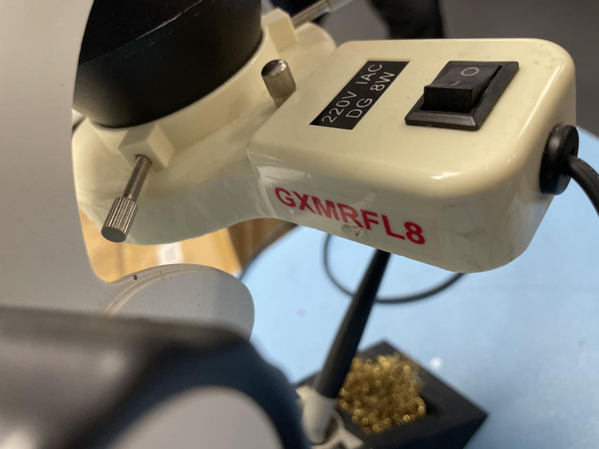 GXMRFLS Adjustable Microscope Fitted with WF10X Lenses (GB REF#37) - Bild 3 aus 3