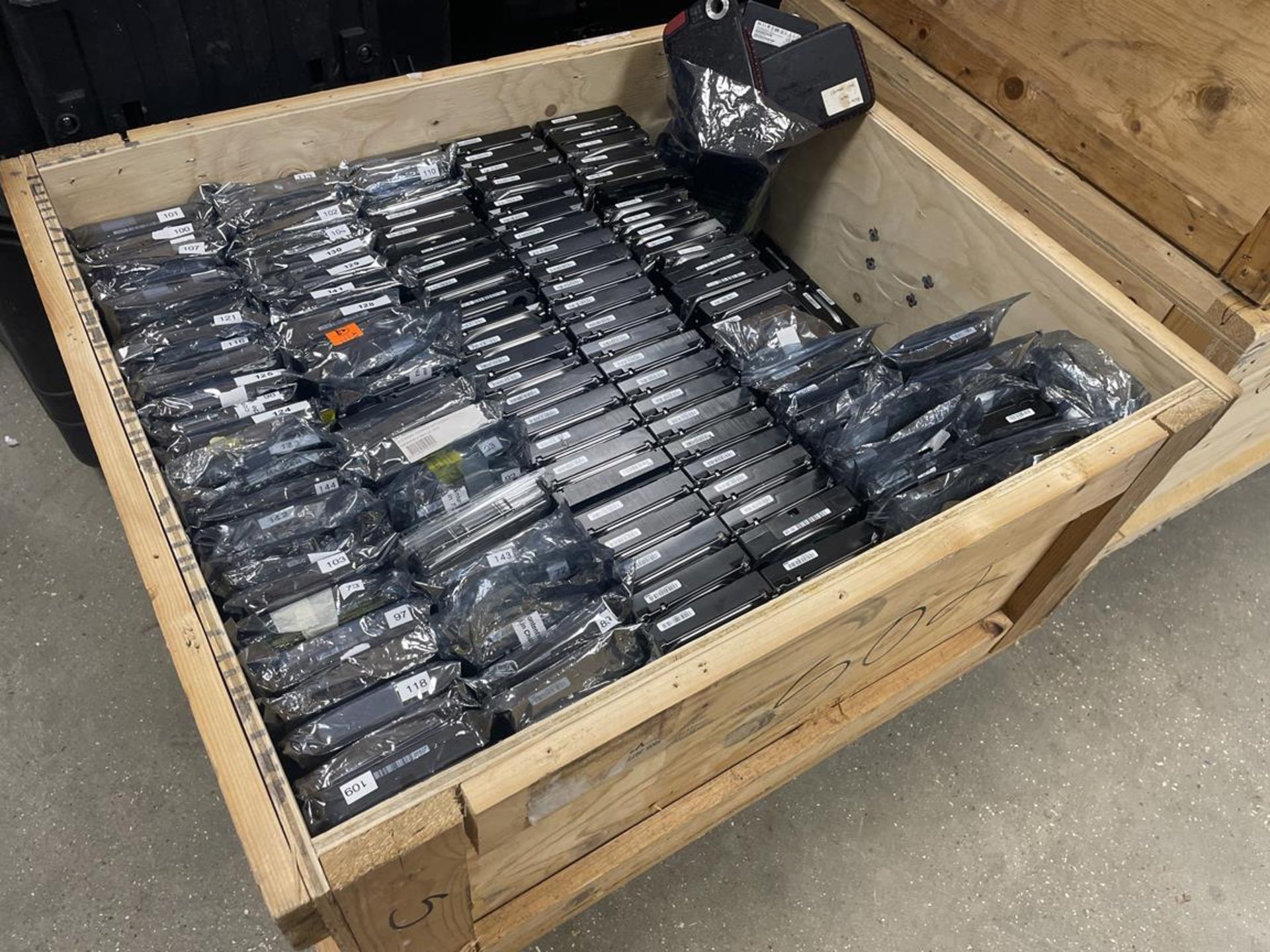 20x 3TB Hard Drives, Mainly Seagate (photos are a representative example only) - Bild 2 aus 2