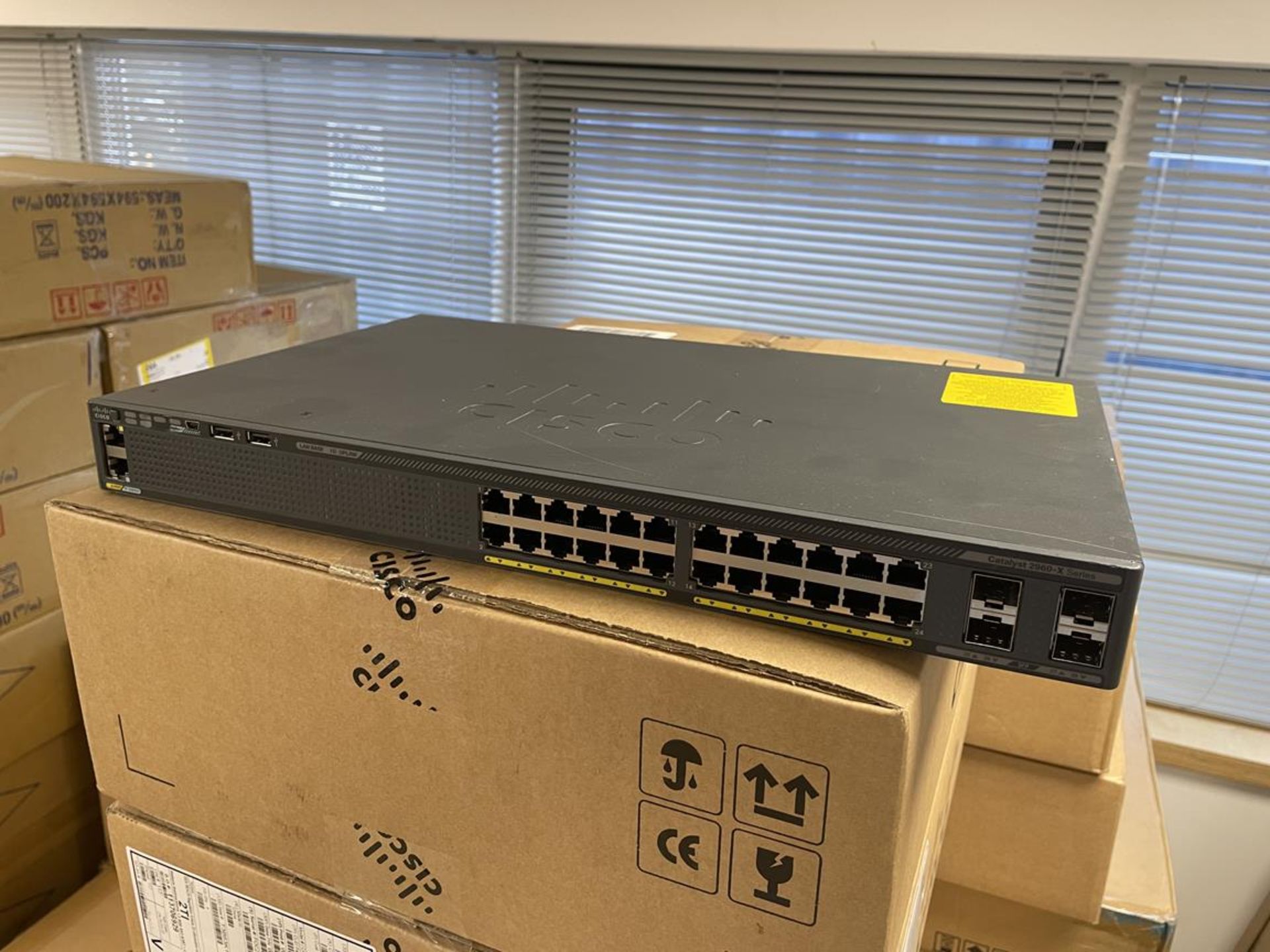 16x Cisco LAN Base 1G Uplink Catalyst 2960-X Series Network Switches (GB REF#201)
