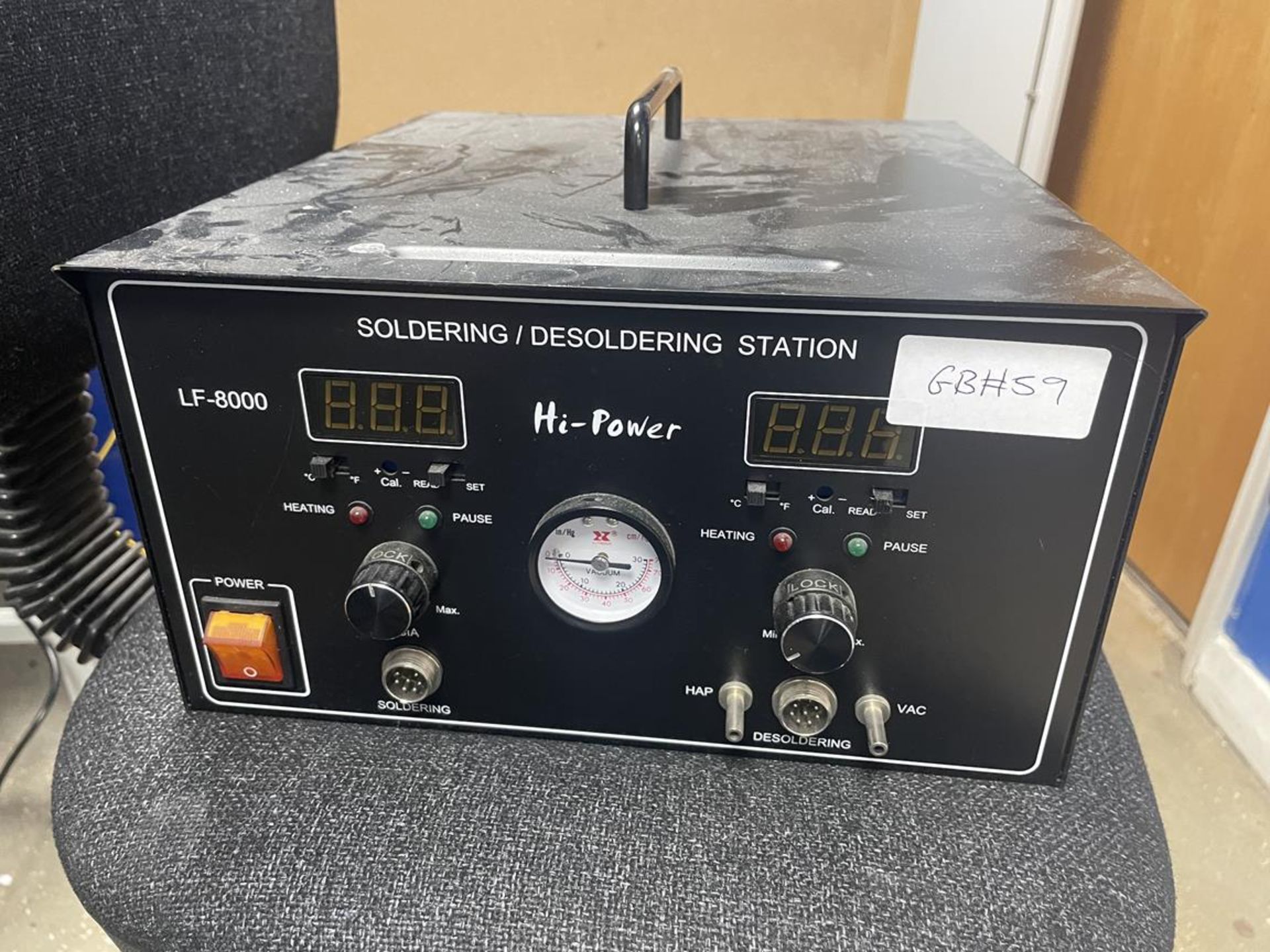 LF-8000 Temperature Controlled Soldering/Desoldering Station S/No. 8070506 (GB REF#59)
