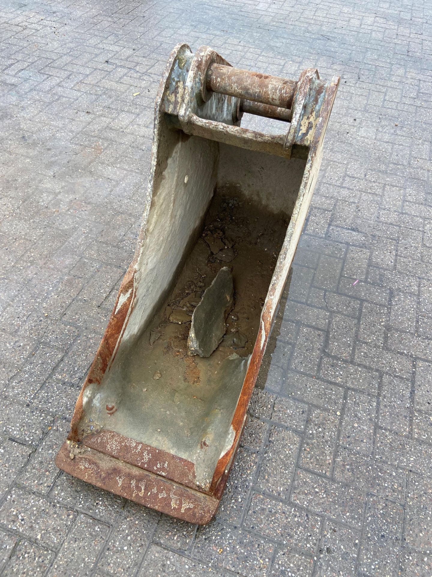 Trenching bucket, Width 400mm, Cutting edge 435mm, Between ears 250mm, Pin diameter 64mm