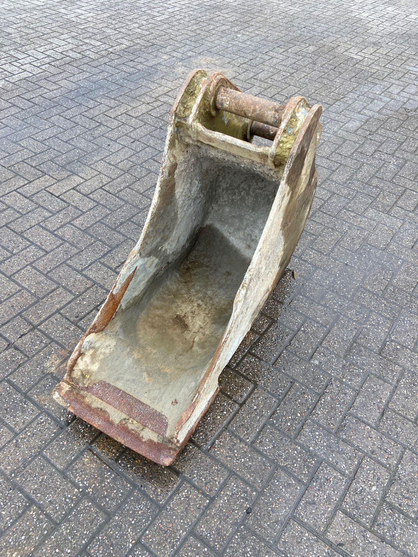 Trenching bucket, Width 405mm, Cutting edge 440mm, Between ears 250mm, Pin diameter 64mm