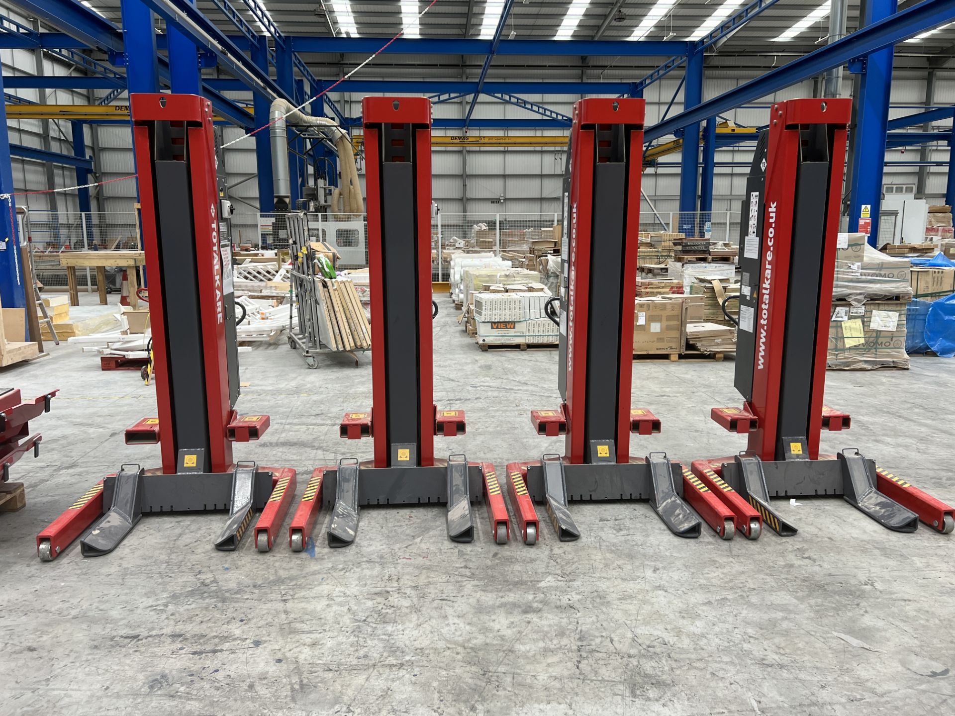 4x (no.) Totalkare T8DC cable free mobile column vehicle lifts, 7,500kg capacity, with no - Image 2 of 11