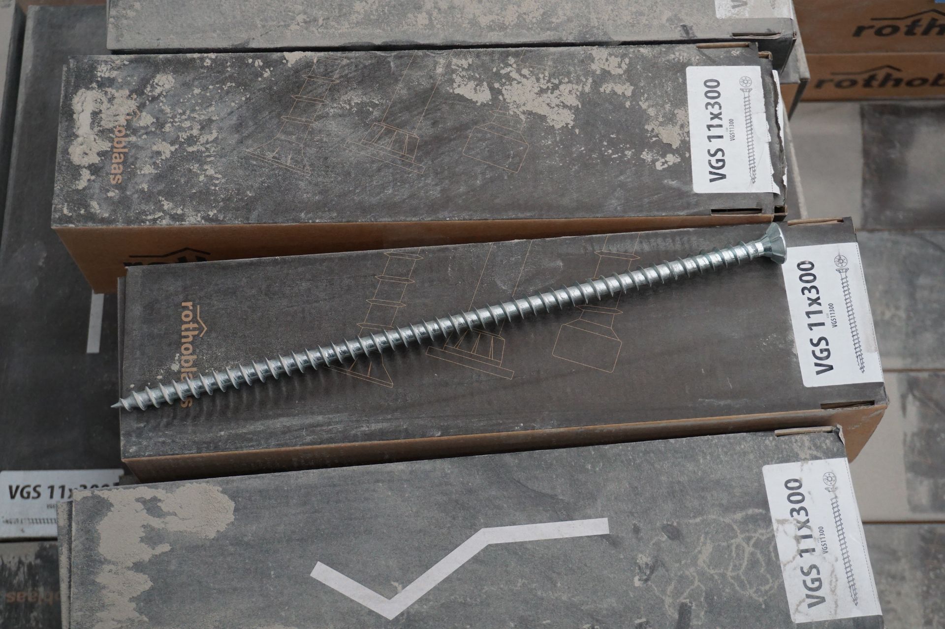 1x (no.) pallet with mixed Rothoblaas screws to include VGS 9 x 360mm qty 250 self tapping screws, - Image 3 of 7