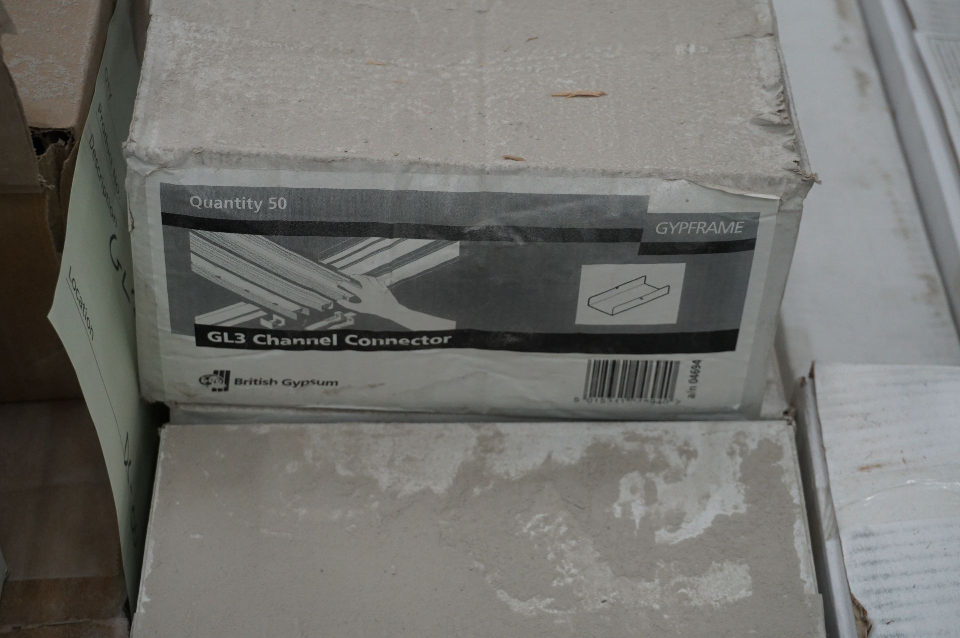 Pallet British Gypsum GL12 brackets, 150mm 76x (no.) boxes of 100 GL3 channel connector 16x (no.) - Image 3 of 8