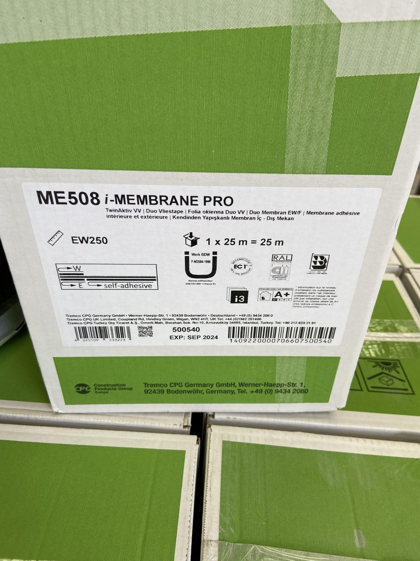 Illbruck ME508 i-membrane pro tape pallet with 44 rolls - Image 3 of 5