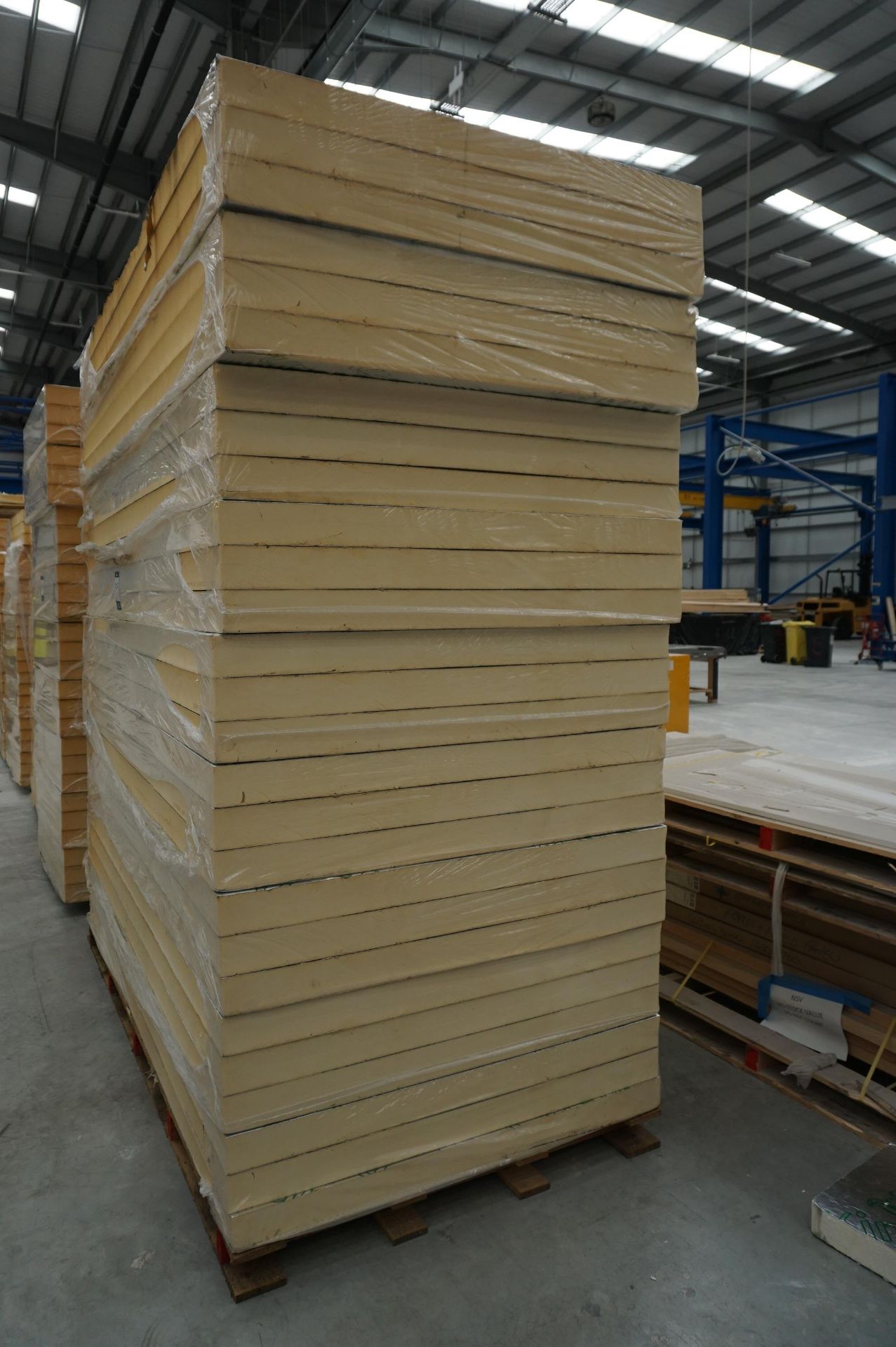27x (no.) Kingspan, Therma TP10 insulation boards, 1200 x 2400 x 90mm - Image 2 of 4
