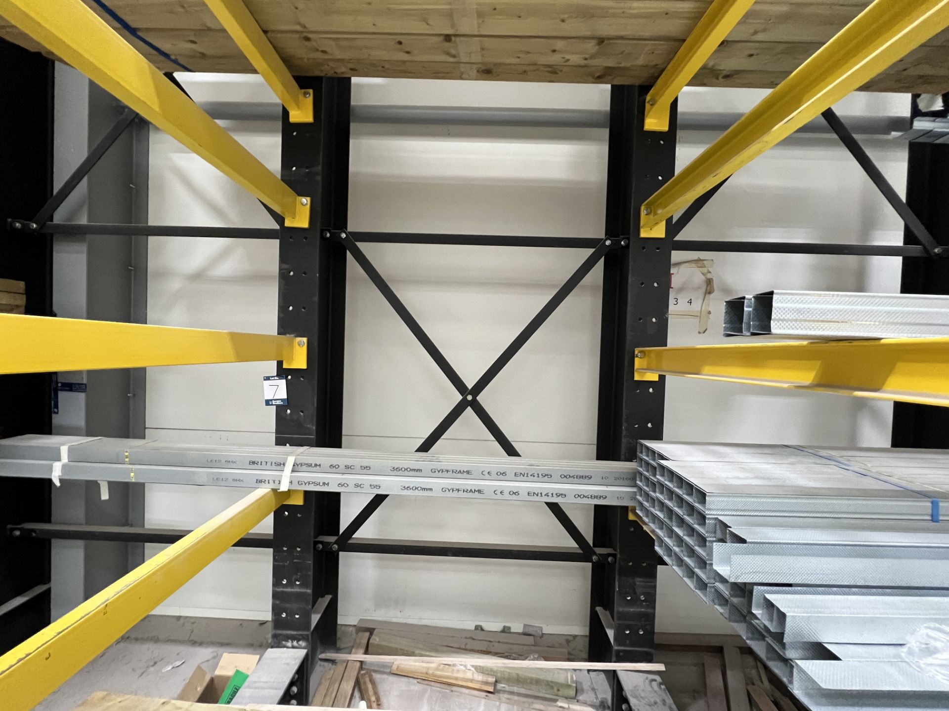 WSL, cantilever racking with 10x uprights each with 9x arms per upright. Max. capacity 1000kg per - Image 4 of 6