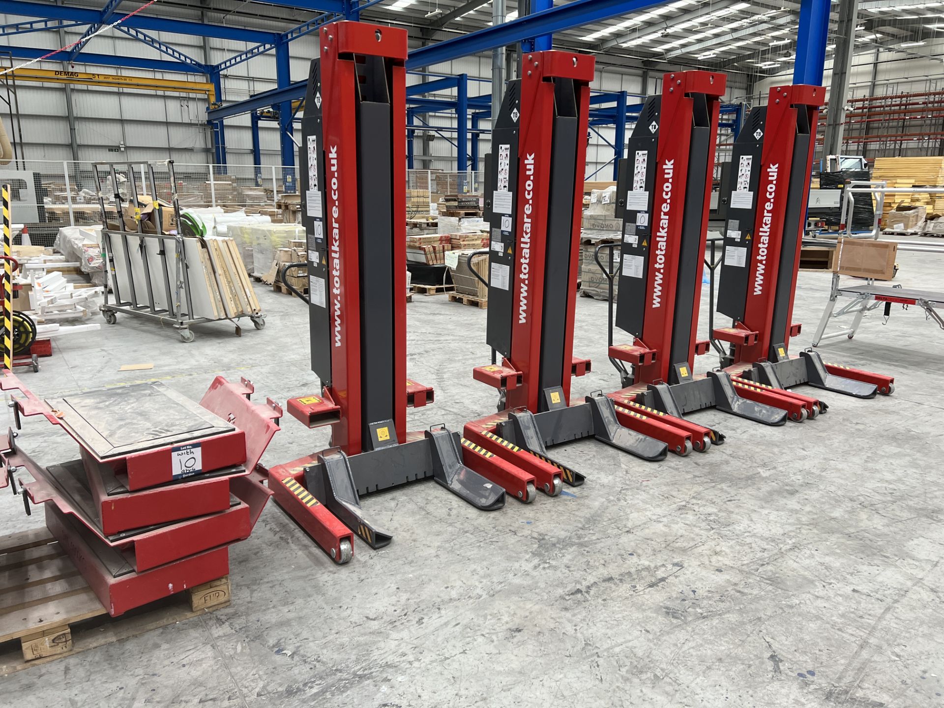 4x (no.) Totalkare T8DC cable free mobile column vehicle lifts, 7,500kg capacity, with no