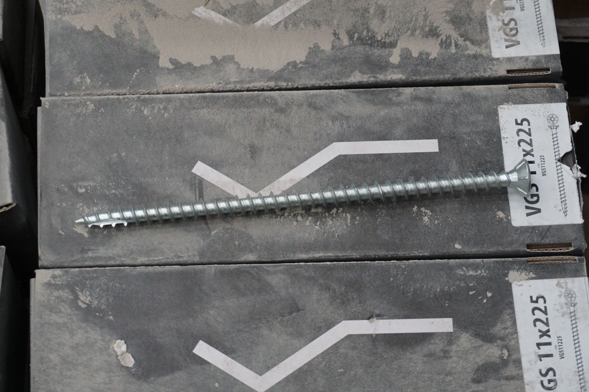 1x (no.) pallet with mixed Rothoblaas screws to include VGS 9 x 360mm qty 250 self tapping screws, - Image 6 of 7