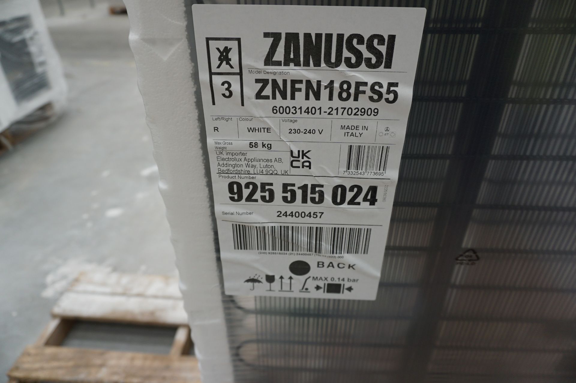 Zanussi, ZNFN18FS5 integrated fridge freezer (unused) - Image 3 of 6