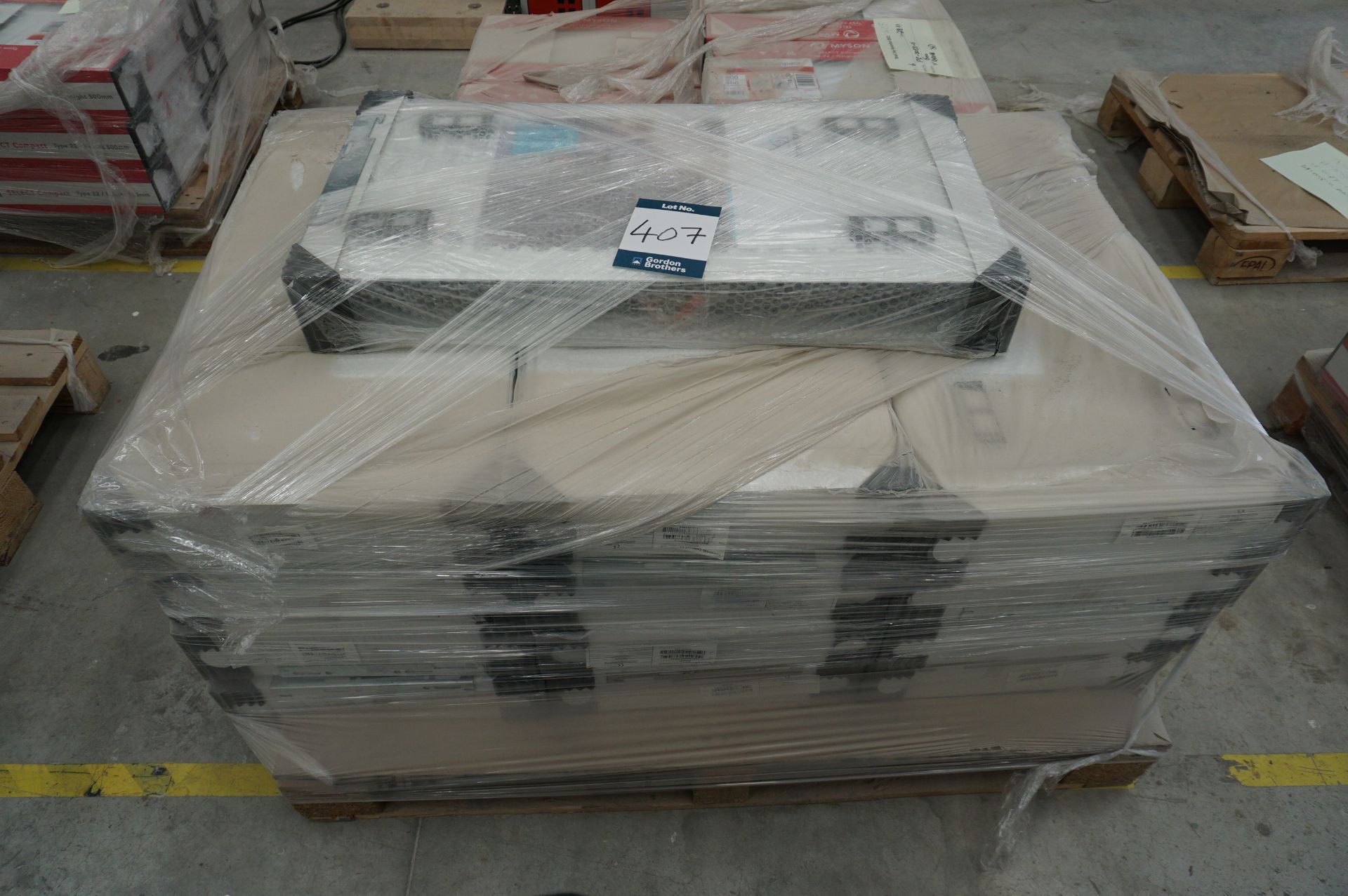 13 x (no.) Towelrads, Compact T22 400 x 800mm white panel radiators, Part No. 2240080LN0113
