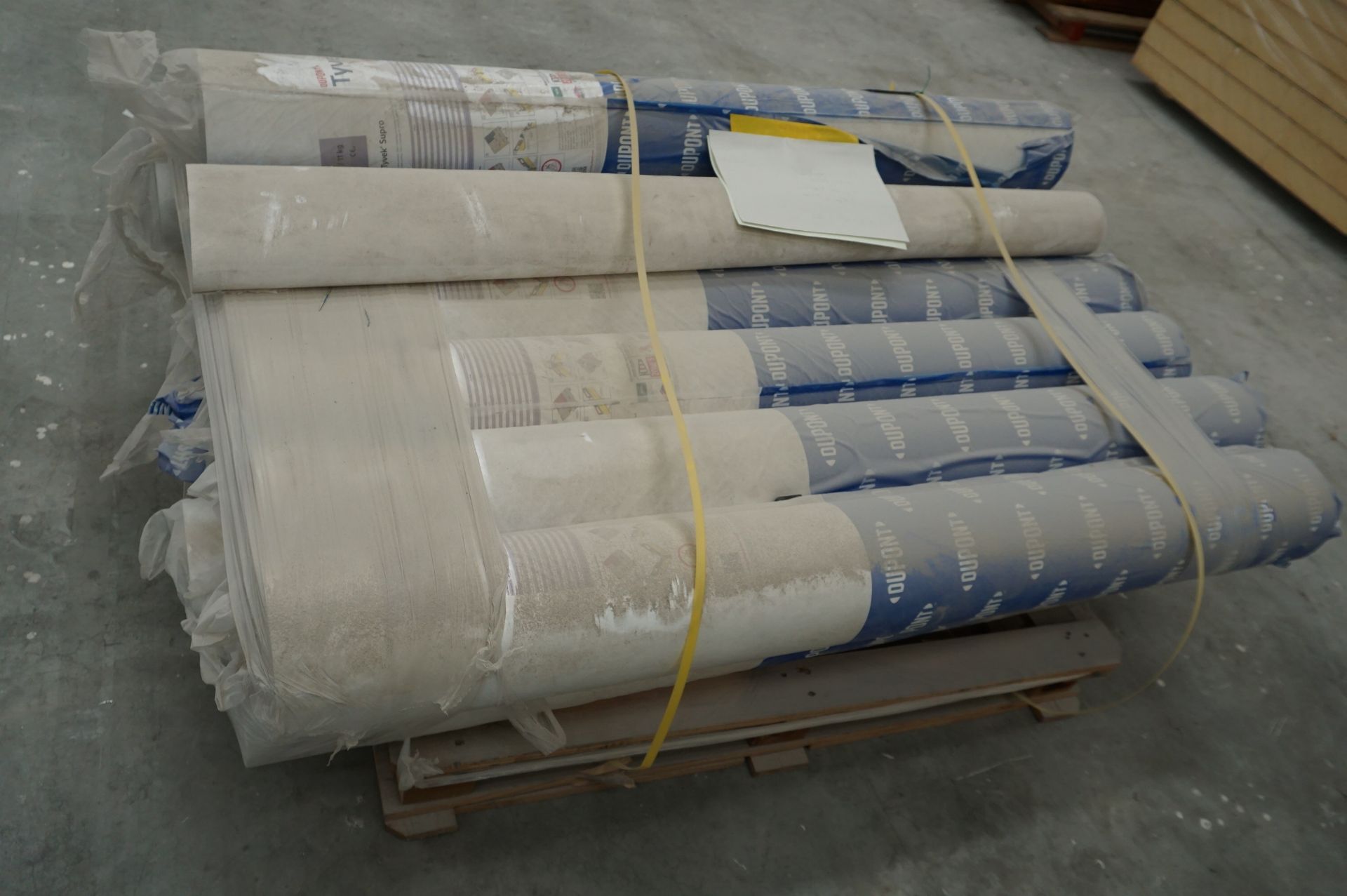 13x (no.) rolls Dupont, Tyvek Supro roofing underlay - Image 4 of 5