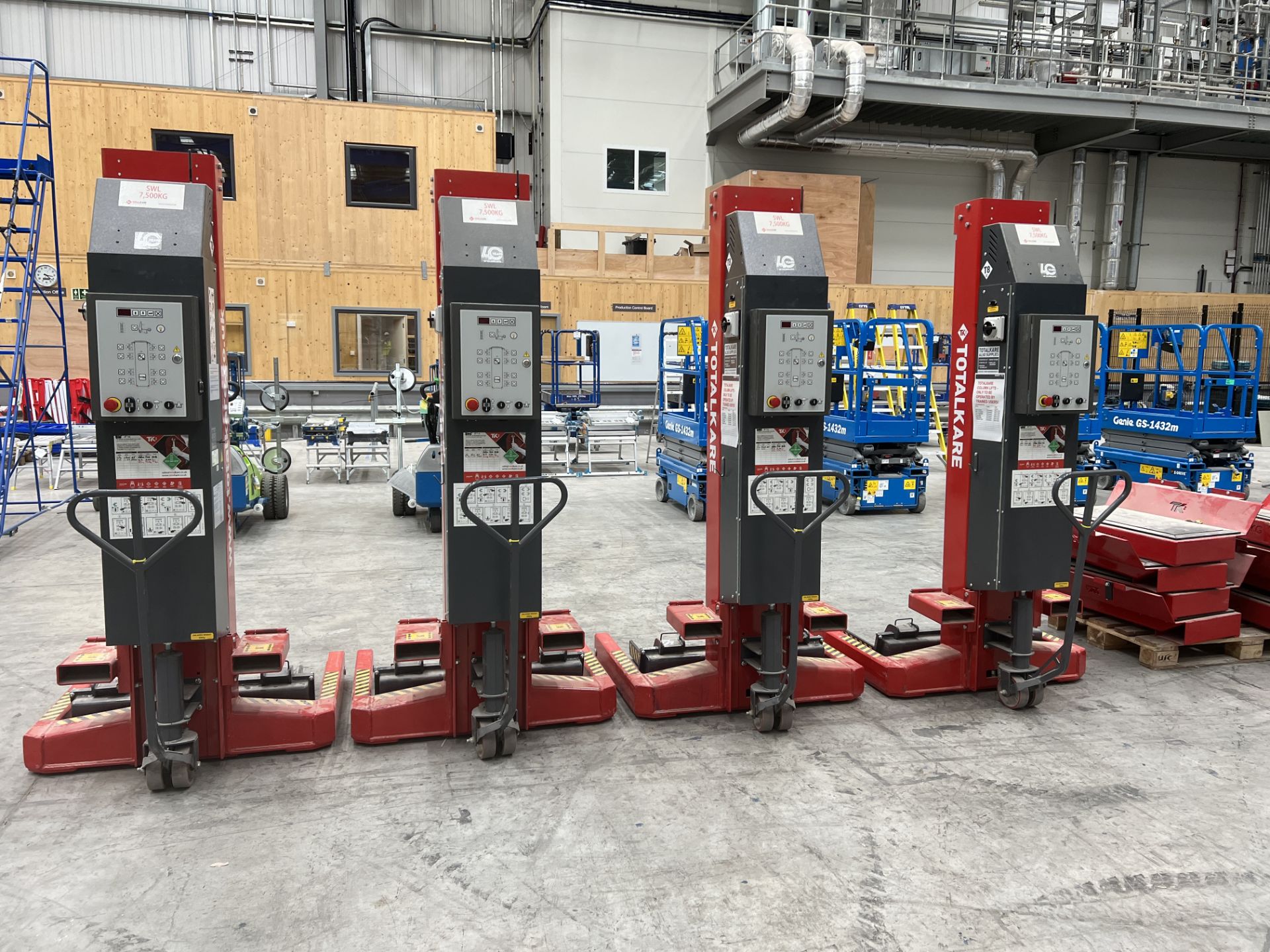 4x (no.) Totalkare T8DC cable free mobile column vehicle lifts, 7,500kg capacity, with no - Image 4 of 11