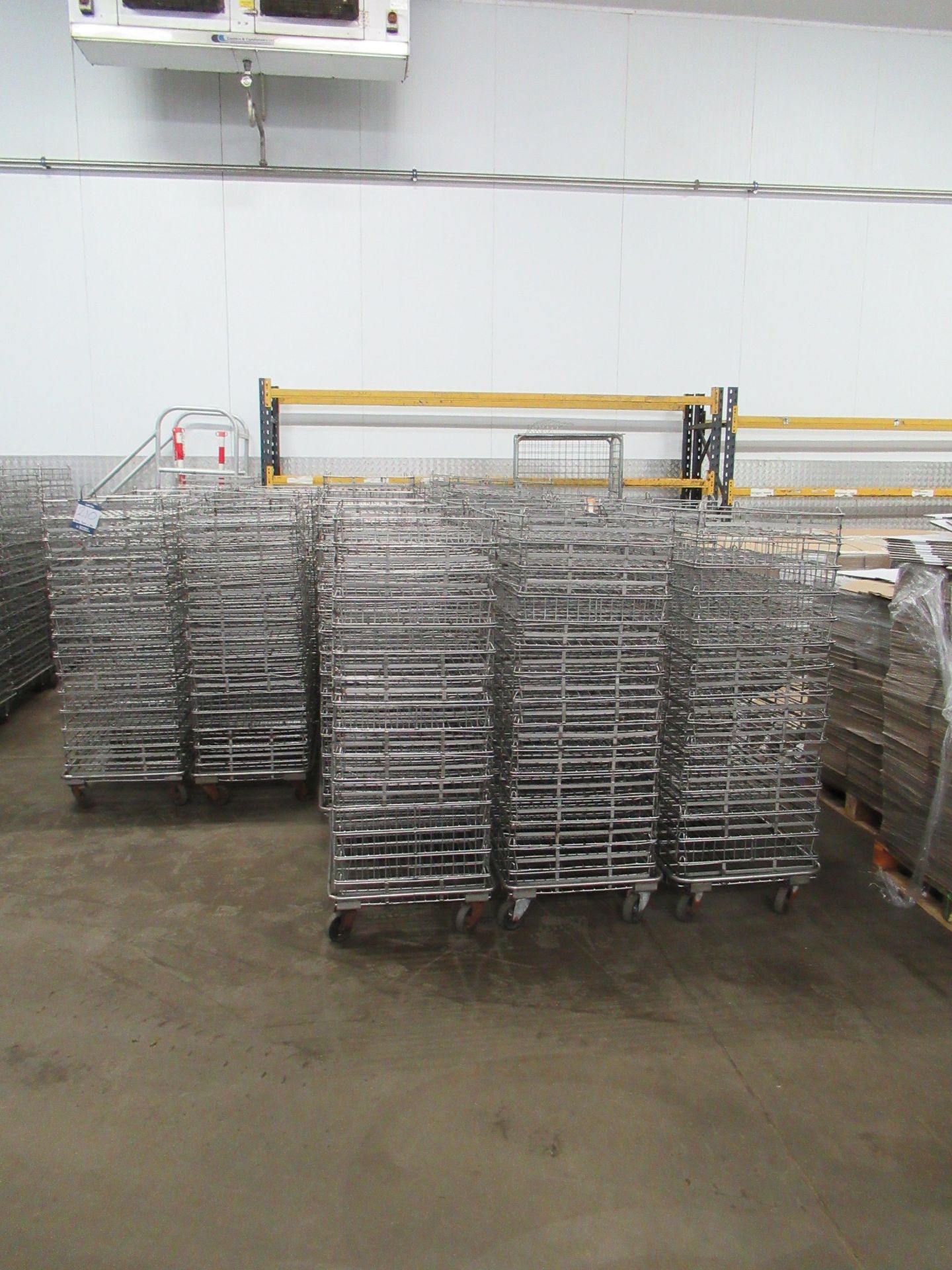 300 Stainless steel wire mesh stacking baskets, 800 x 520 x 75mm high, with 20 dollies - Image 2 of 4