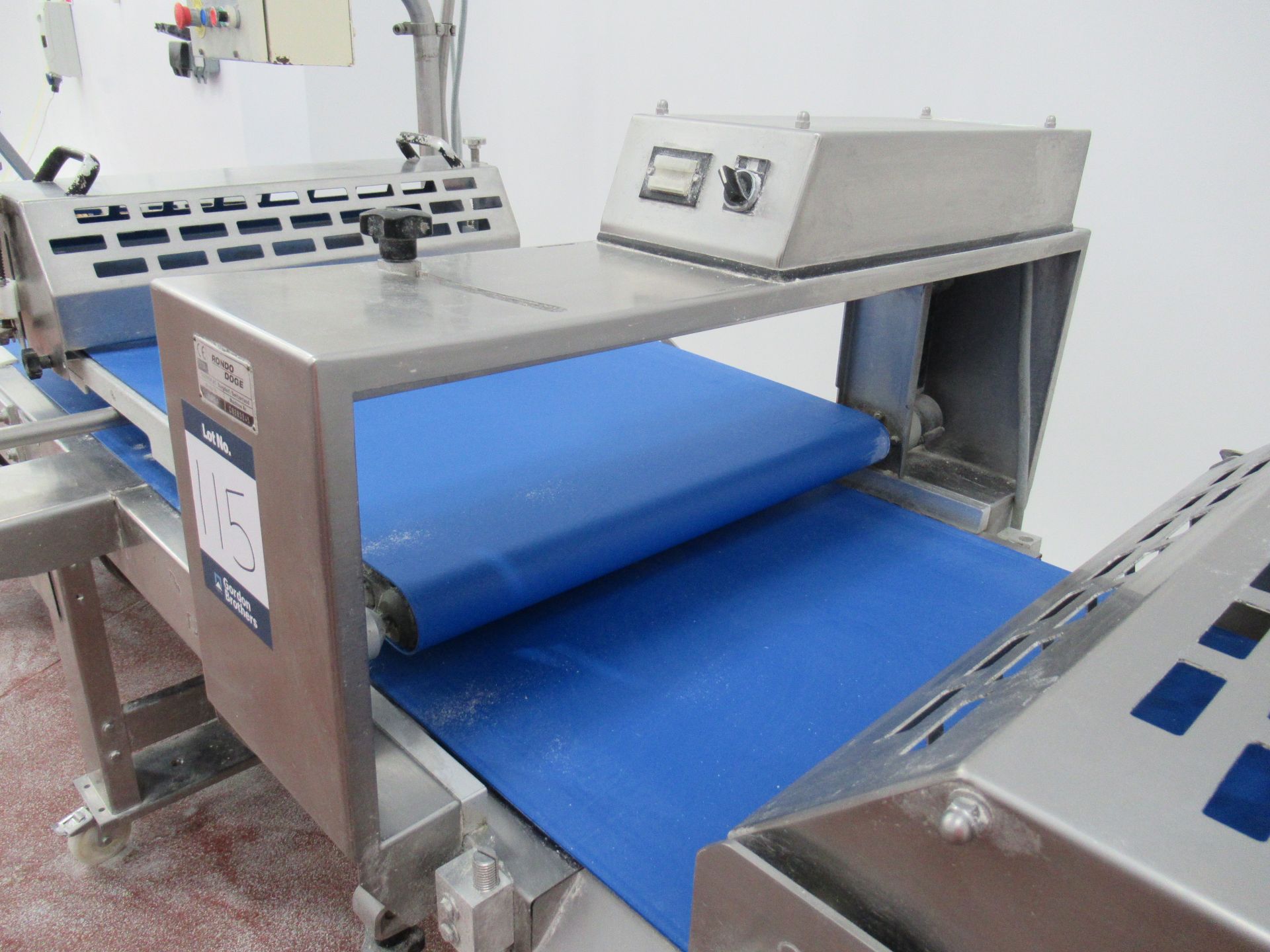 Rondo 650mm pastry line comprised of 3m conveyor, lattice cuter, two single pastry cutter heads, one - Image 8 of 20