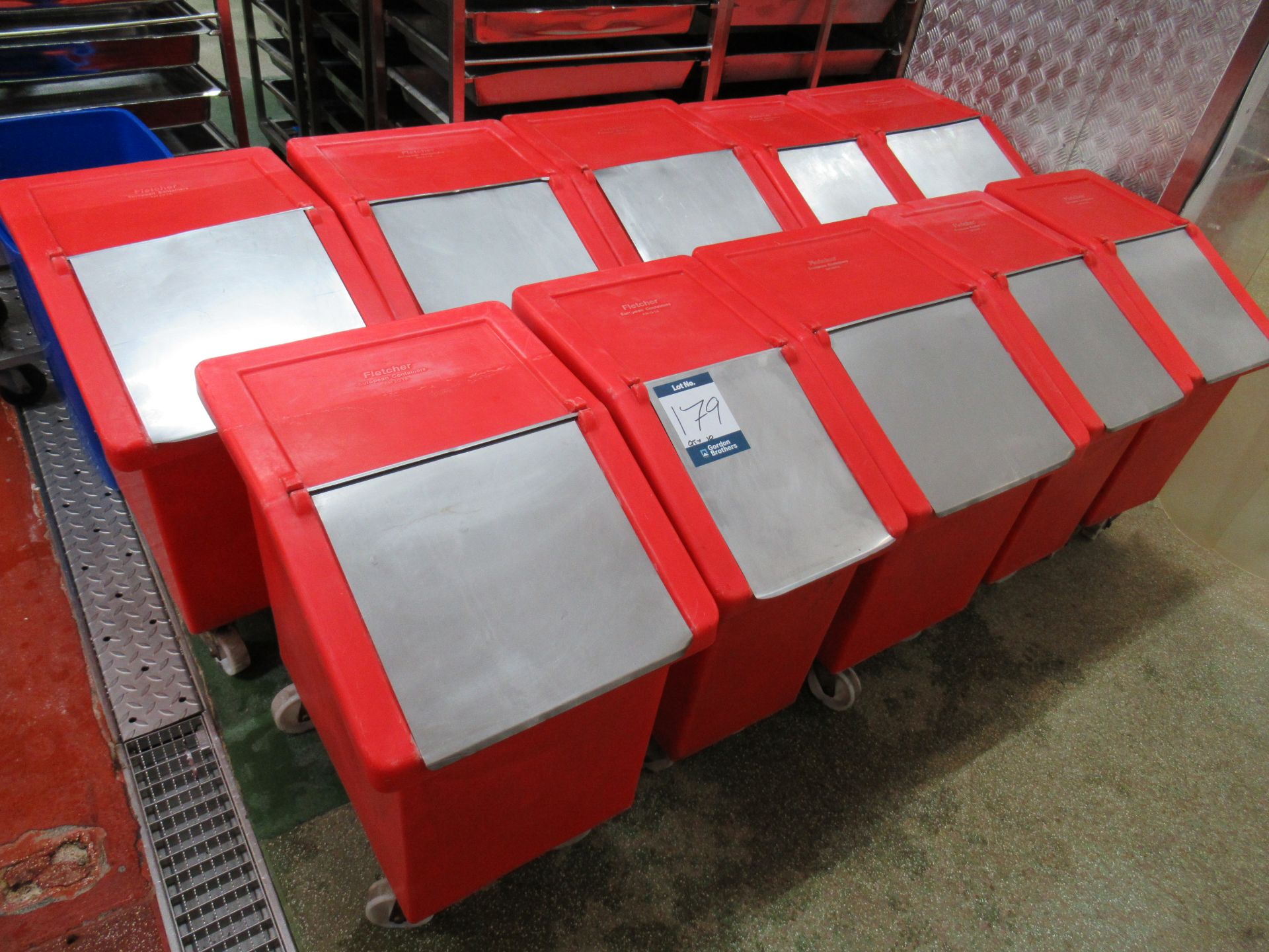 10 Fletcher plastic mobile ingredient bins, red with lids, 6 RM20TR and 4 RM15TR