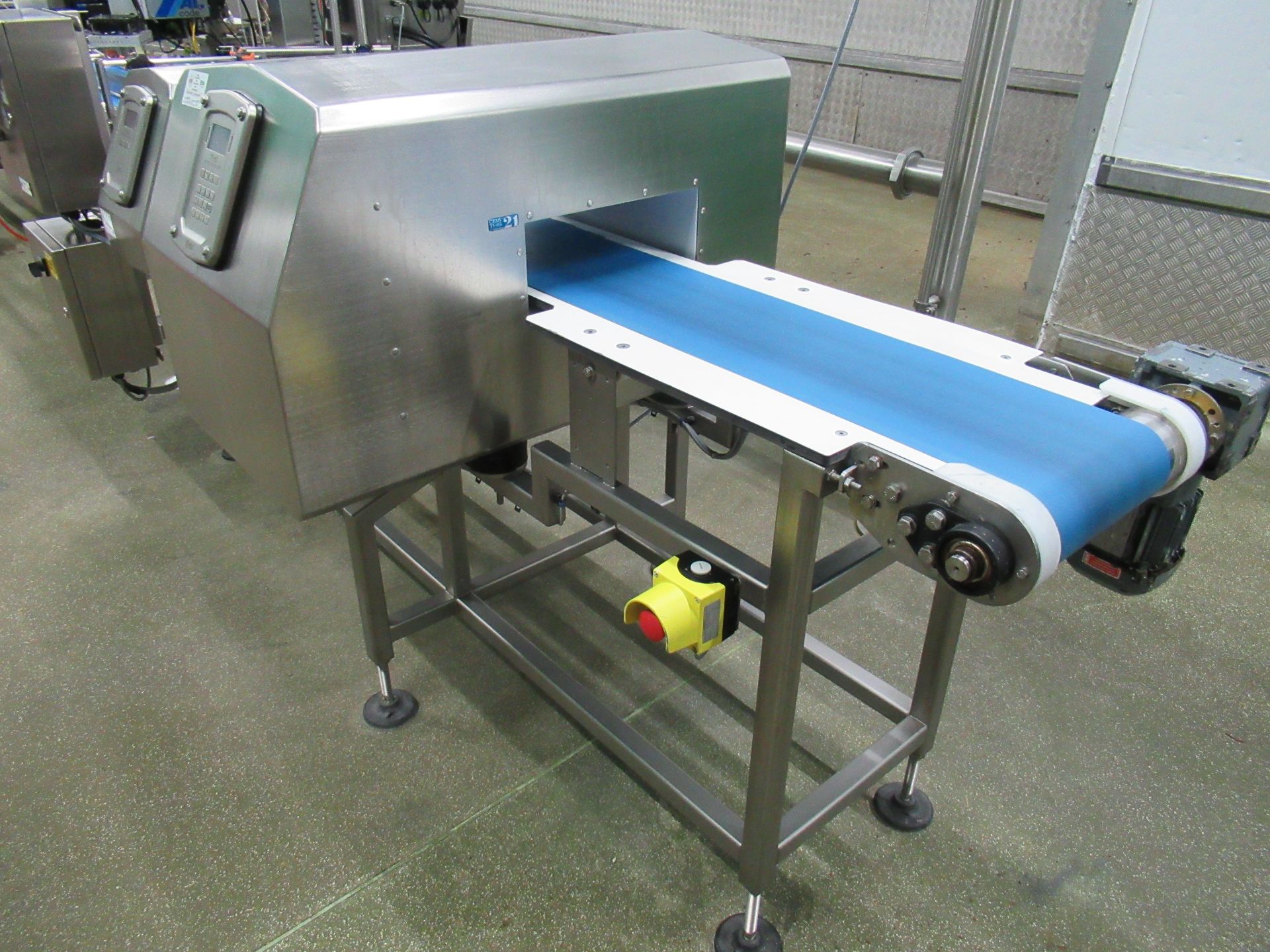 Ceia THS through feed twin head metal detector with T/21E-350150-0001 head Serial no: 21500227057 ( - Image 8 of 10