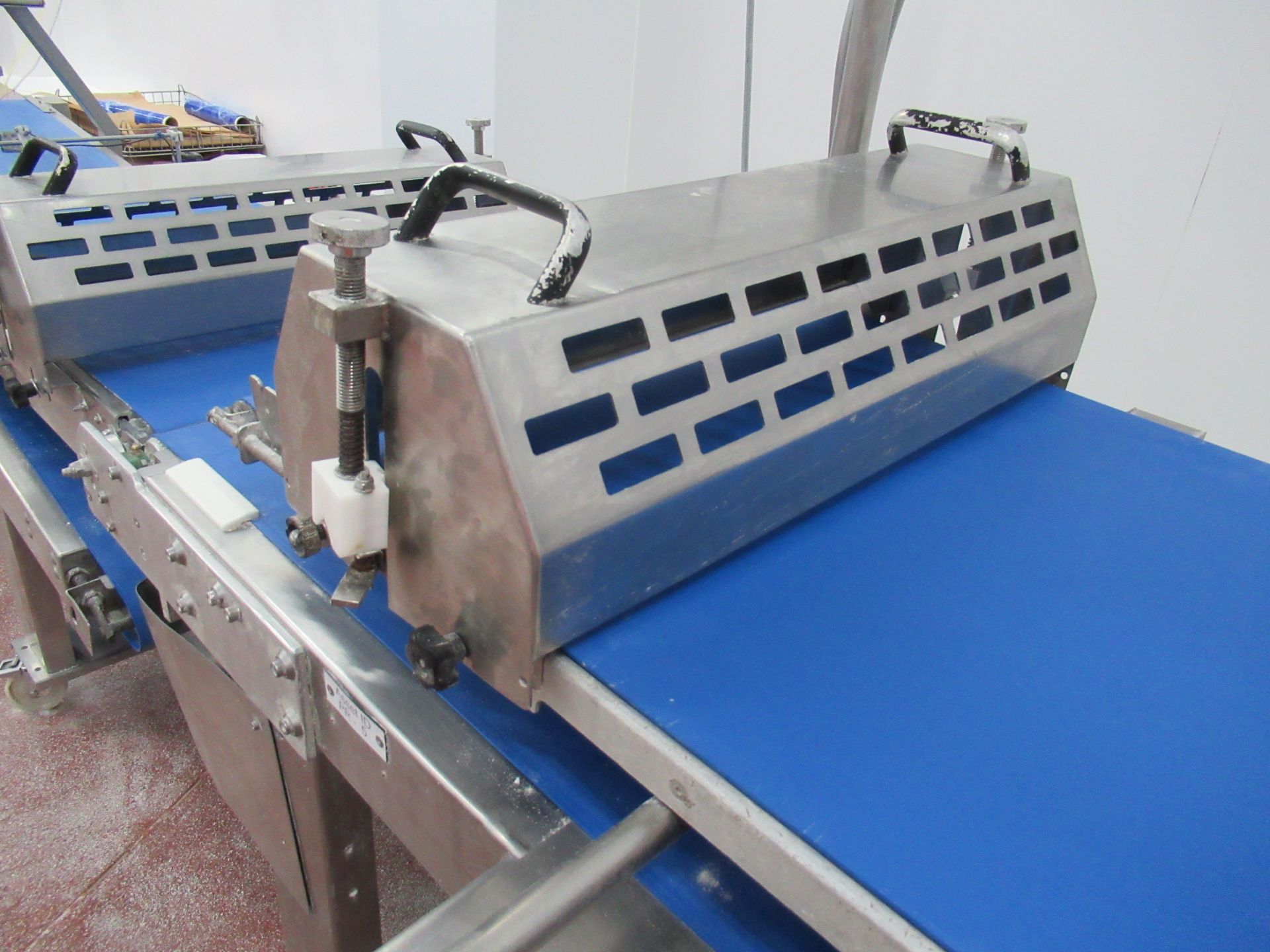 Rondo 650mm pastry line comprised of 3m conveyor, lattice cuter, two single pastry cutter heads, one - Image 9 of 20