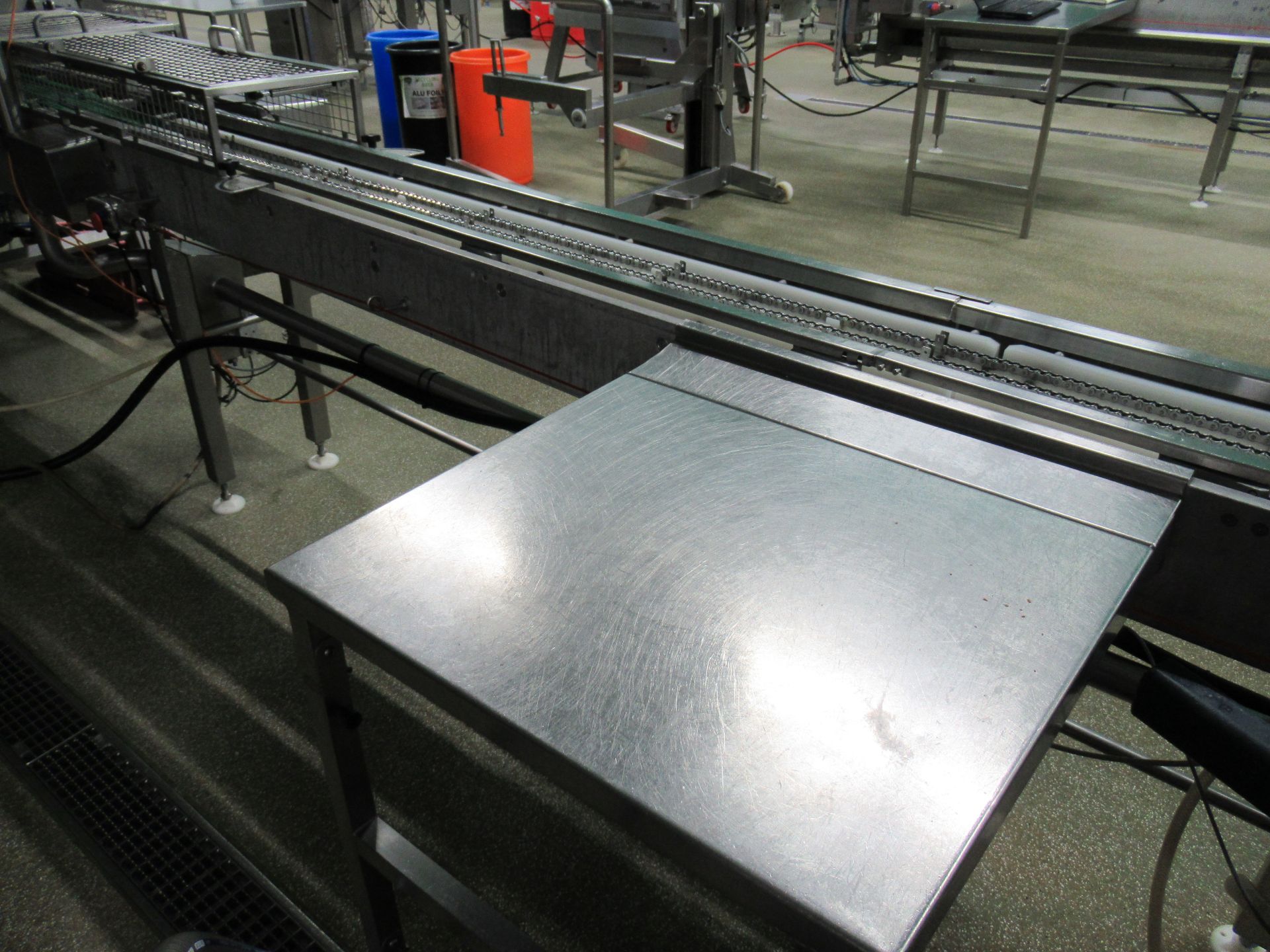 Proseal APC chain conveyor. Serial no: 1342, approximately 6.4m long, with adjustable tray width - Image 5 of 7