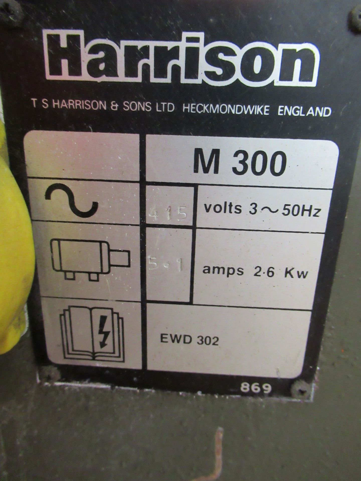 Harrison M300 straight bed centre lathe, 600mm between centres, 300mm swing over bed Serial no: - Image 12 of 13