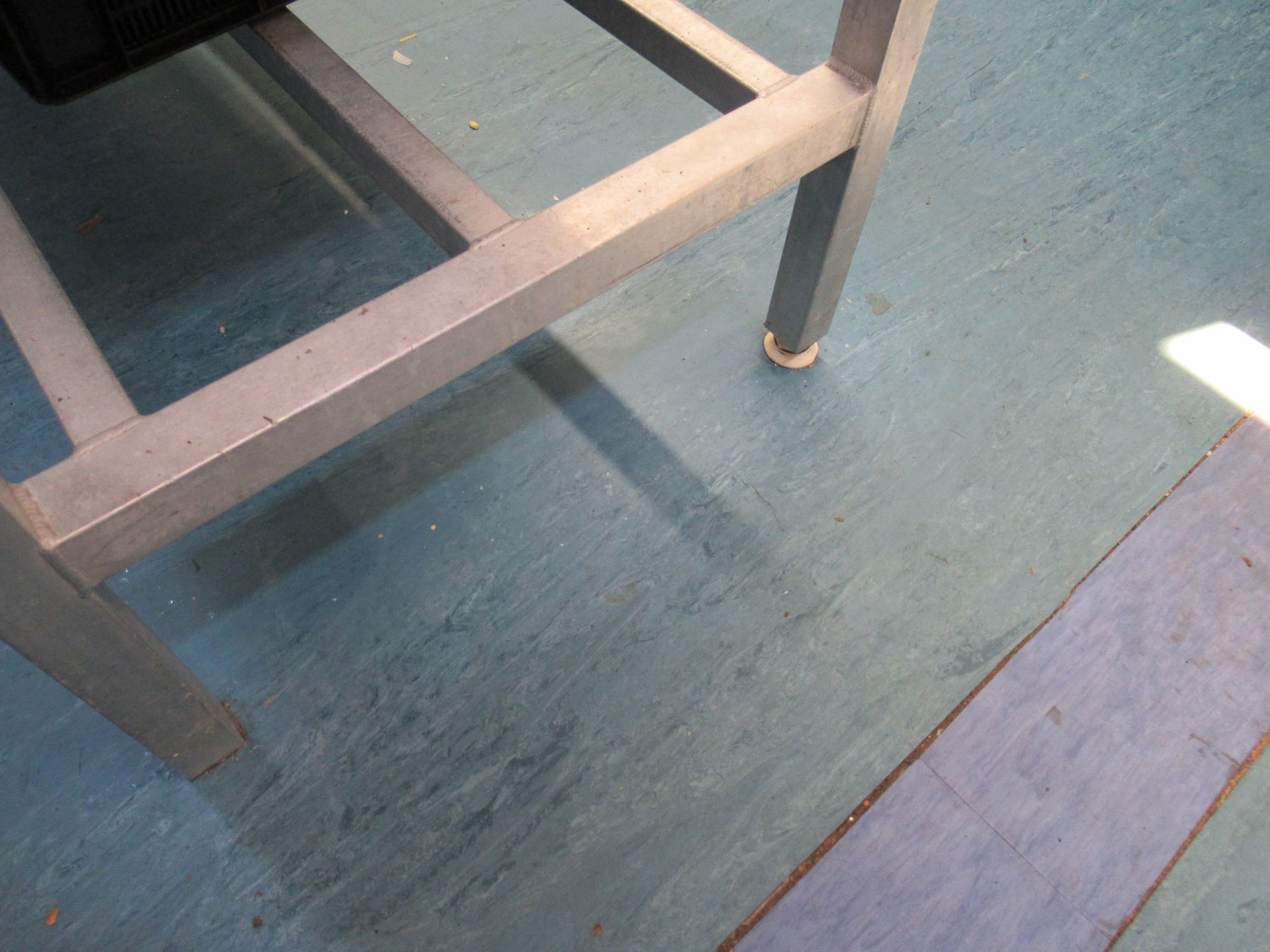 2 Stainless steel tables with 1800 x 600mm work surfaces, one with aluminium frame - Image 3 of 5