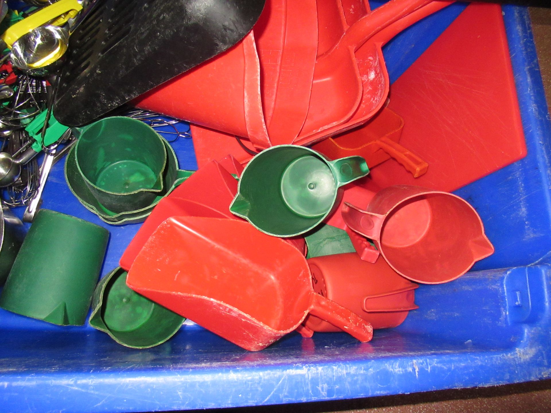 Assorted plastic scoops, jugs, shovels and stainless steel utensils including scoops, whisks and - Image 3 of 5