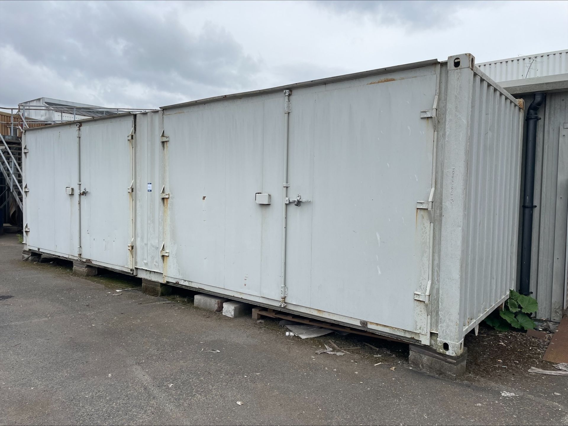 30' Shipping container storage unit with 2x twin door side loading access, size: approx. 9160mm x