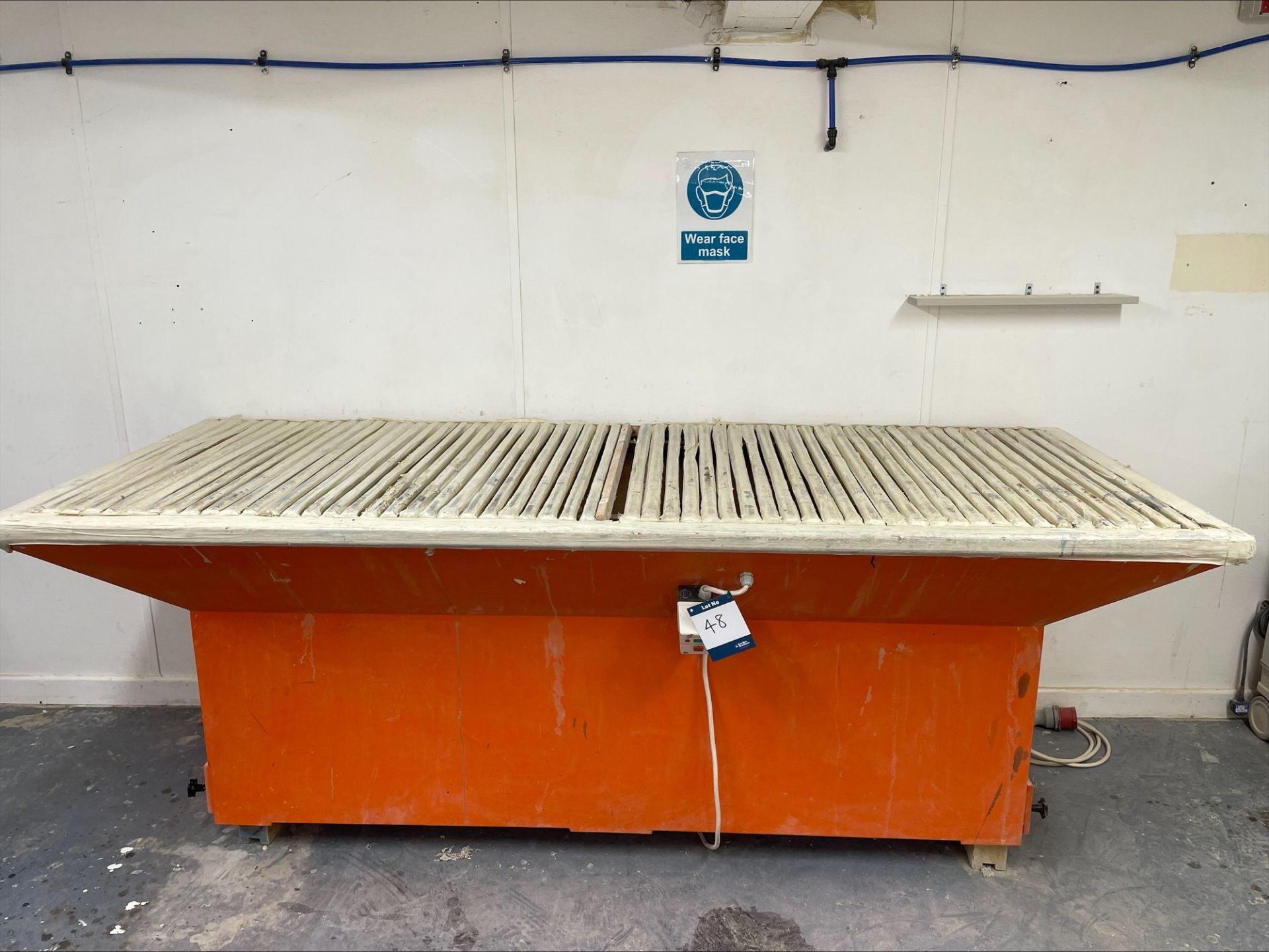 Down draught extraction workbench suitable for sanding, approx. 2500mm x 1010mm x 950mm