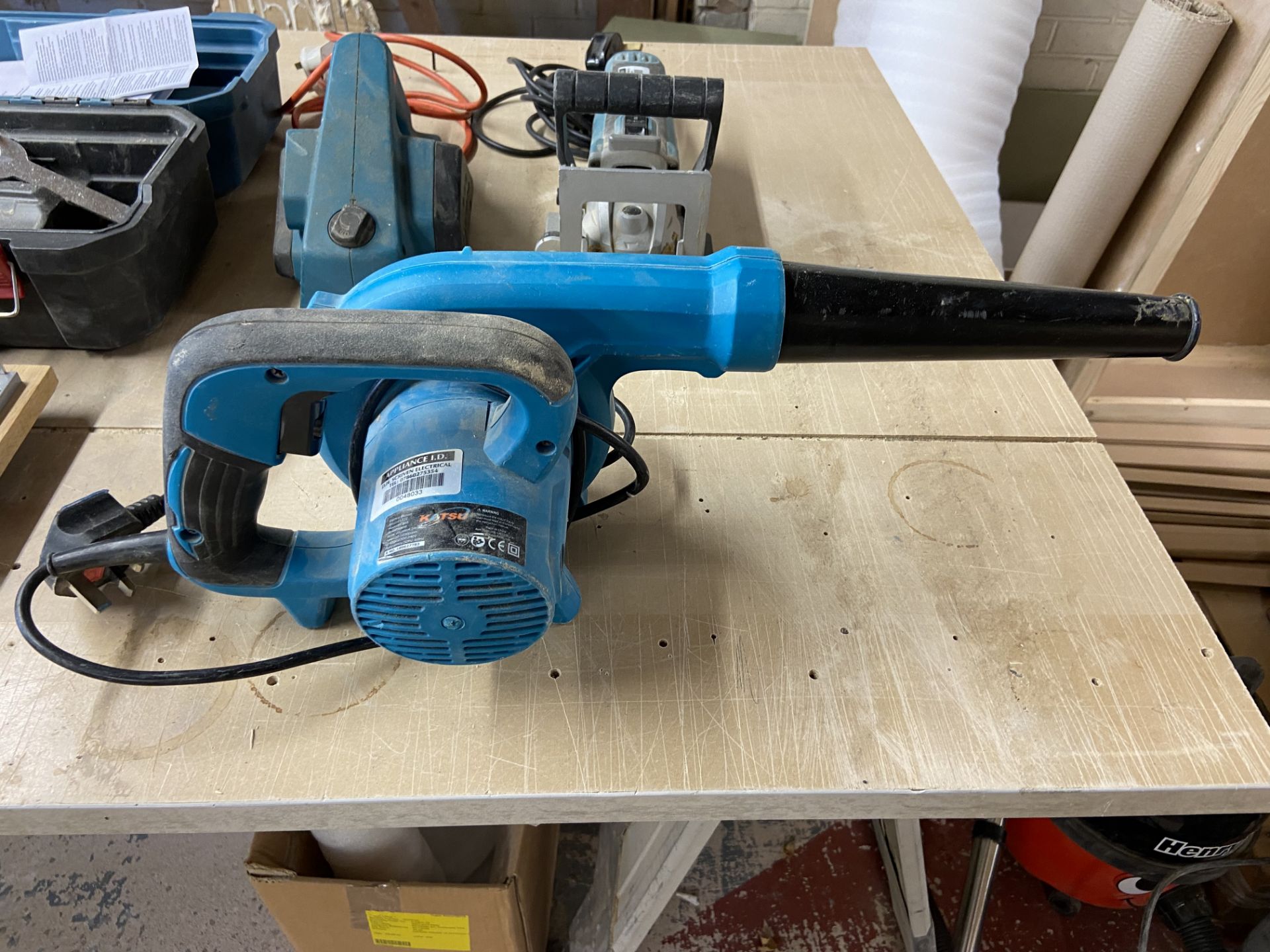 Quantity of power tools including, Erbauer EBJ860 860 biscuit jointer, Katsu electric blower, - Image 4 of 9