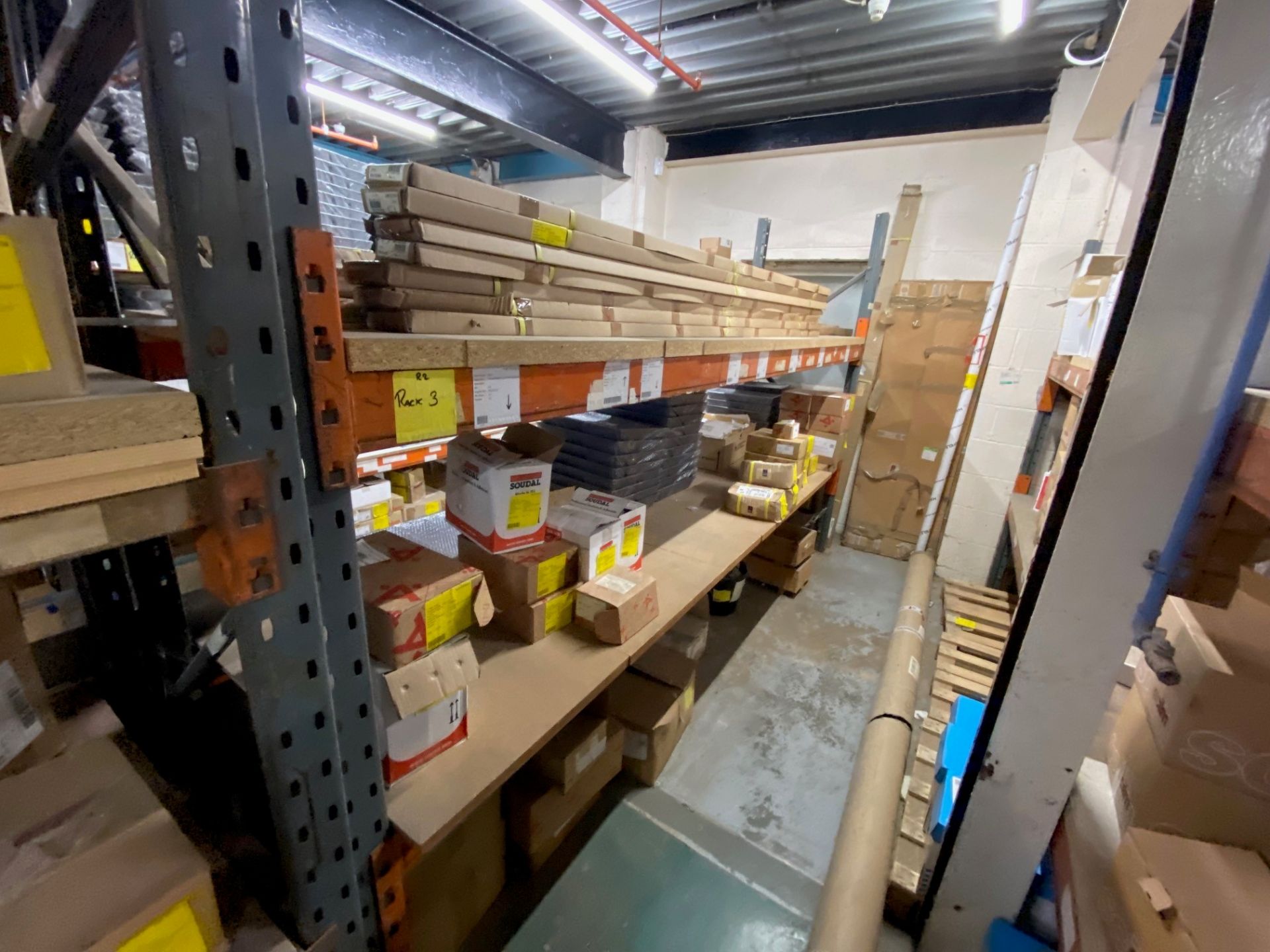 Quantity of pallet racking and shelving throughout comprising 8x bays of Link 51 0.9m deep x 2.7m - Image 13 of 25
