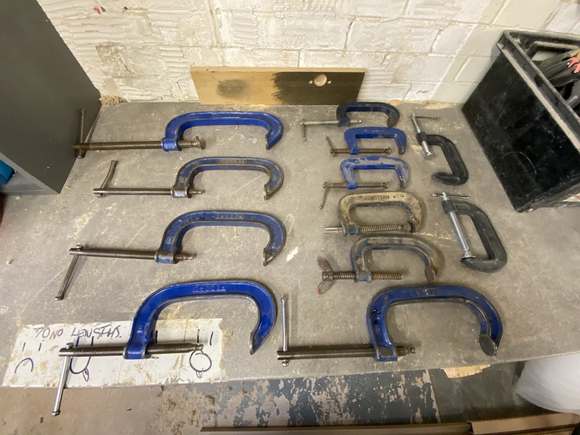 12 x G clamps in various sizes
