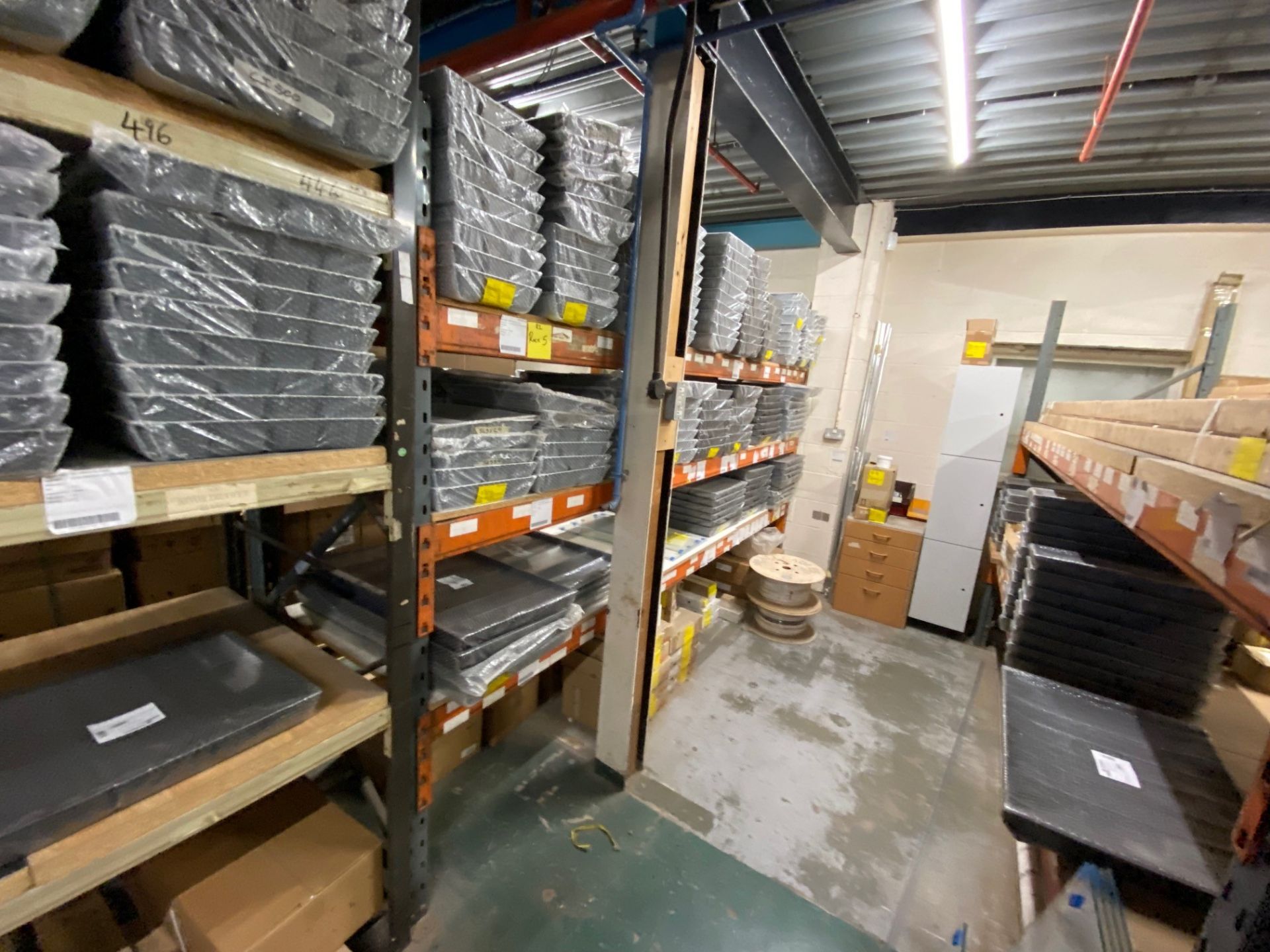 Quantity of pallet racking and shelving throughout comprising 8x bays of Link 51 0.9m deep x 2.7m - Image 18 of 25