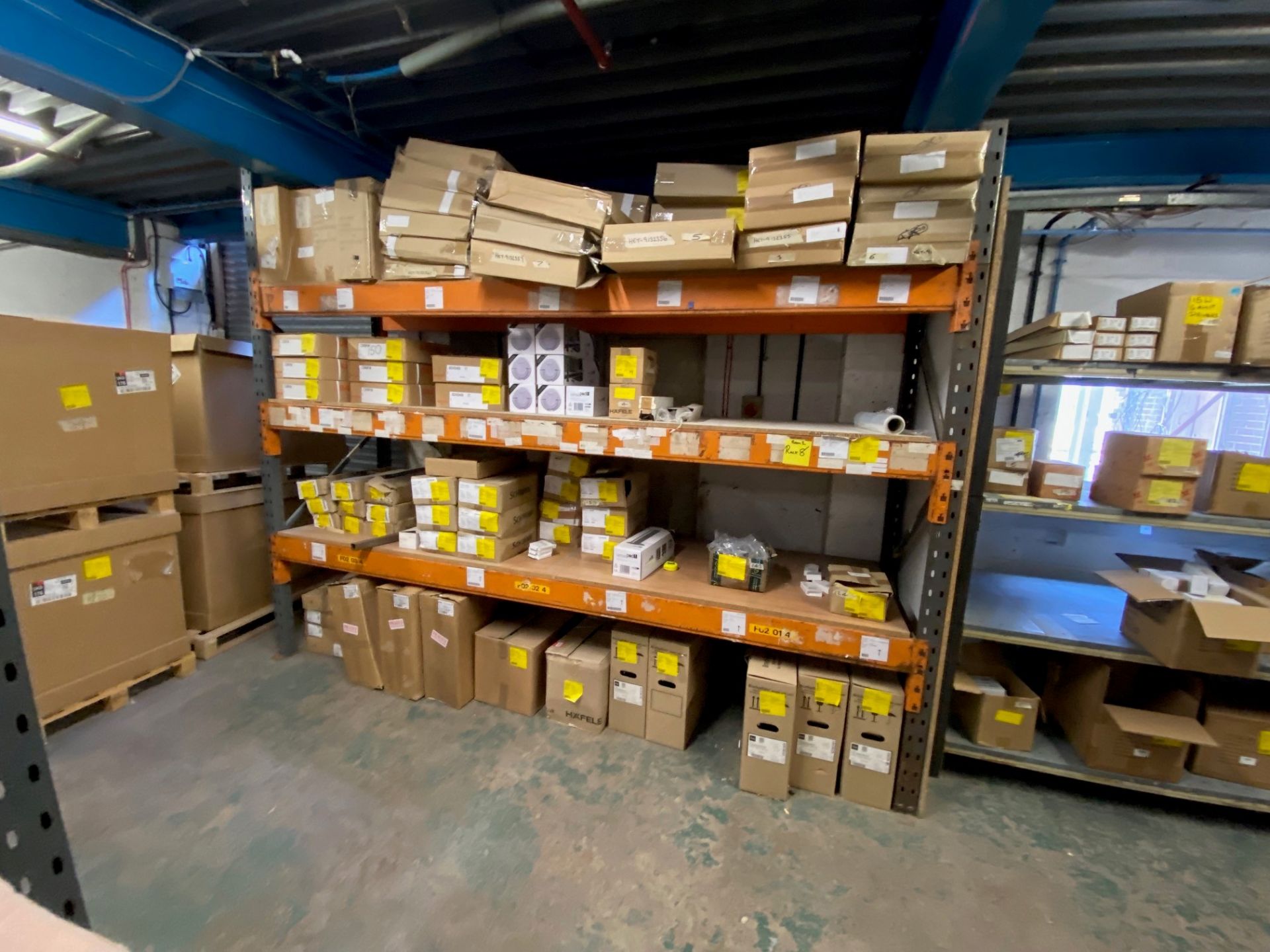Quantity of pallet racking and shelving throughout comprising 8x bays of Link 51 0.9m deep x 2.7m - Image 17 of 25