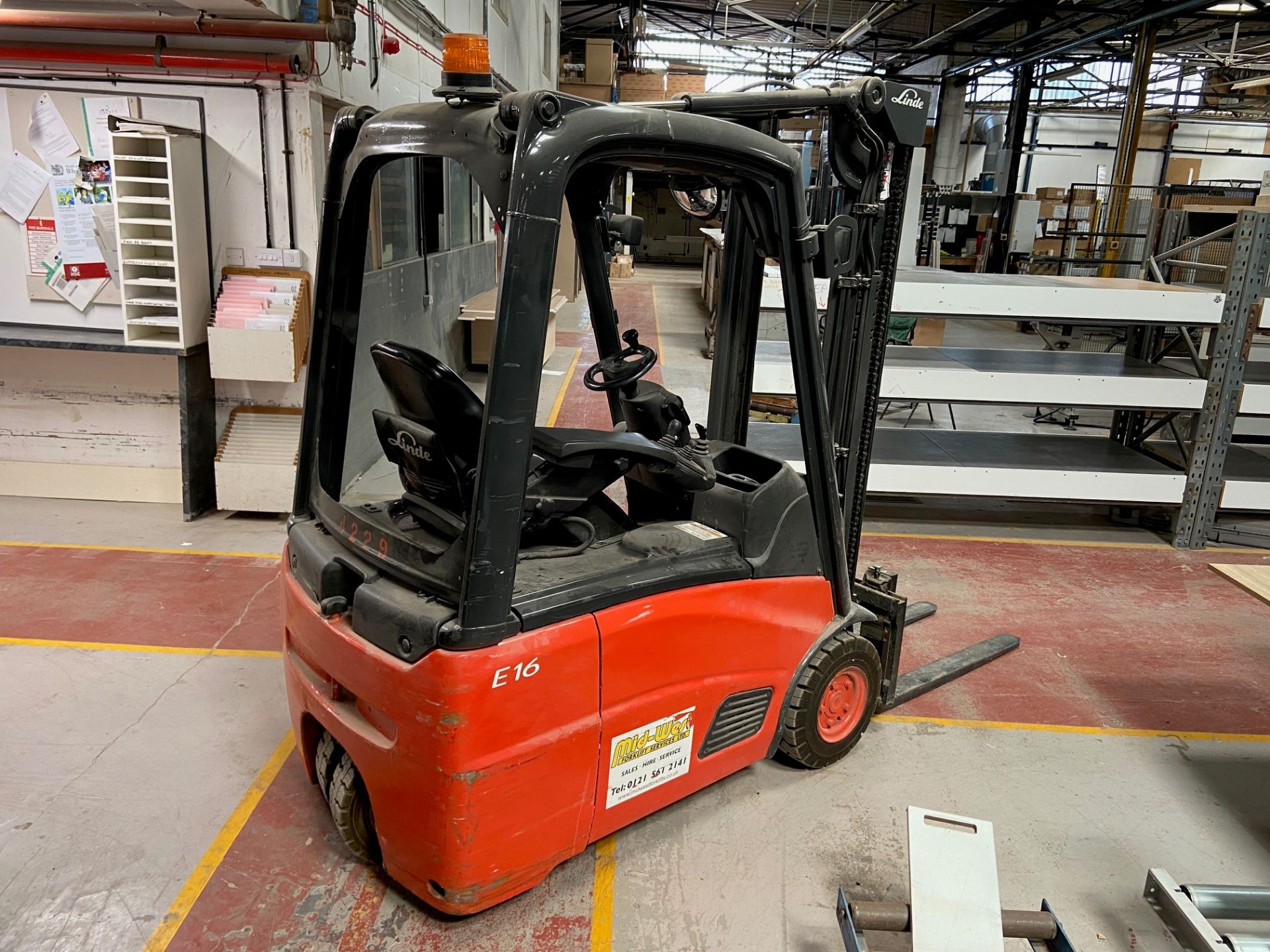 Linde E160-01 Electrical counter balance forklift truck, Serial No. H2X386 AO2196 (2010), hours: - Image 3 of 10