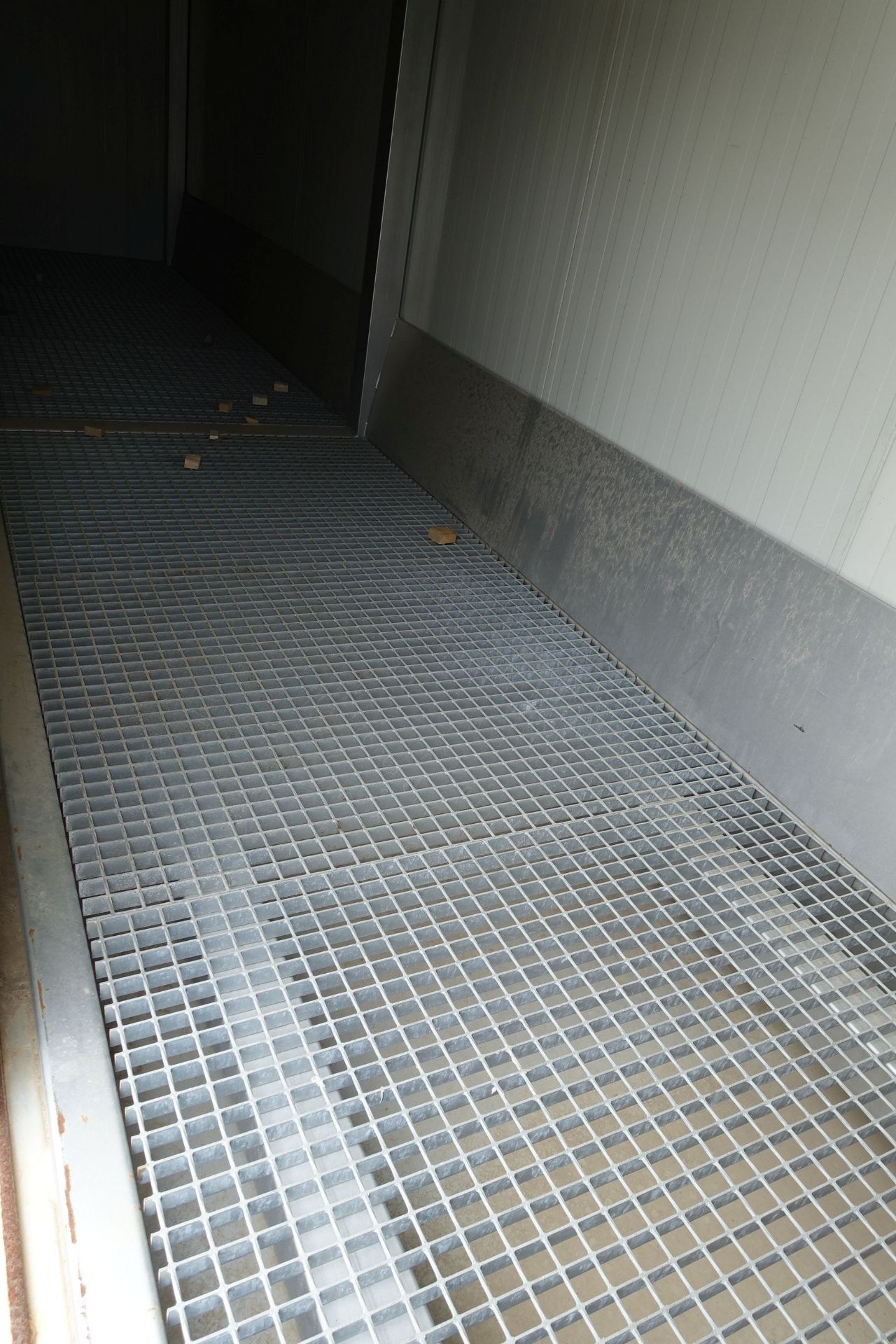 Intracon Chilled Container, 9m Long x 1.5m Deep x 3m High (aproximaely) with MDH-NF-2034A Chiller, - Image 7 of 12