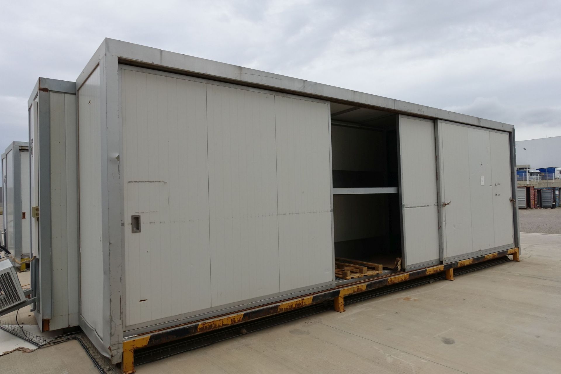 Intracon Chilled Container, 9m Long x 1.5m Deep x 3m High (aproximaely) with MDH-MF-10243 Chiller,