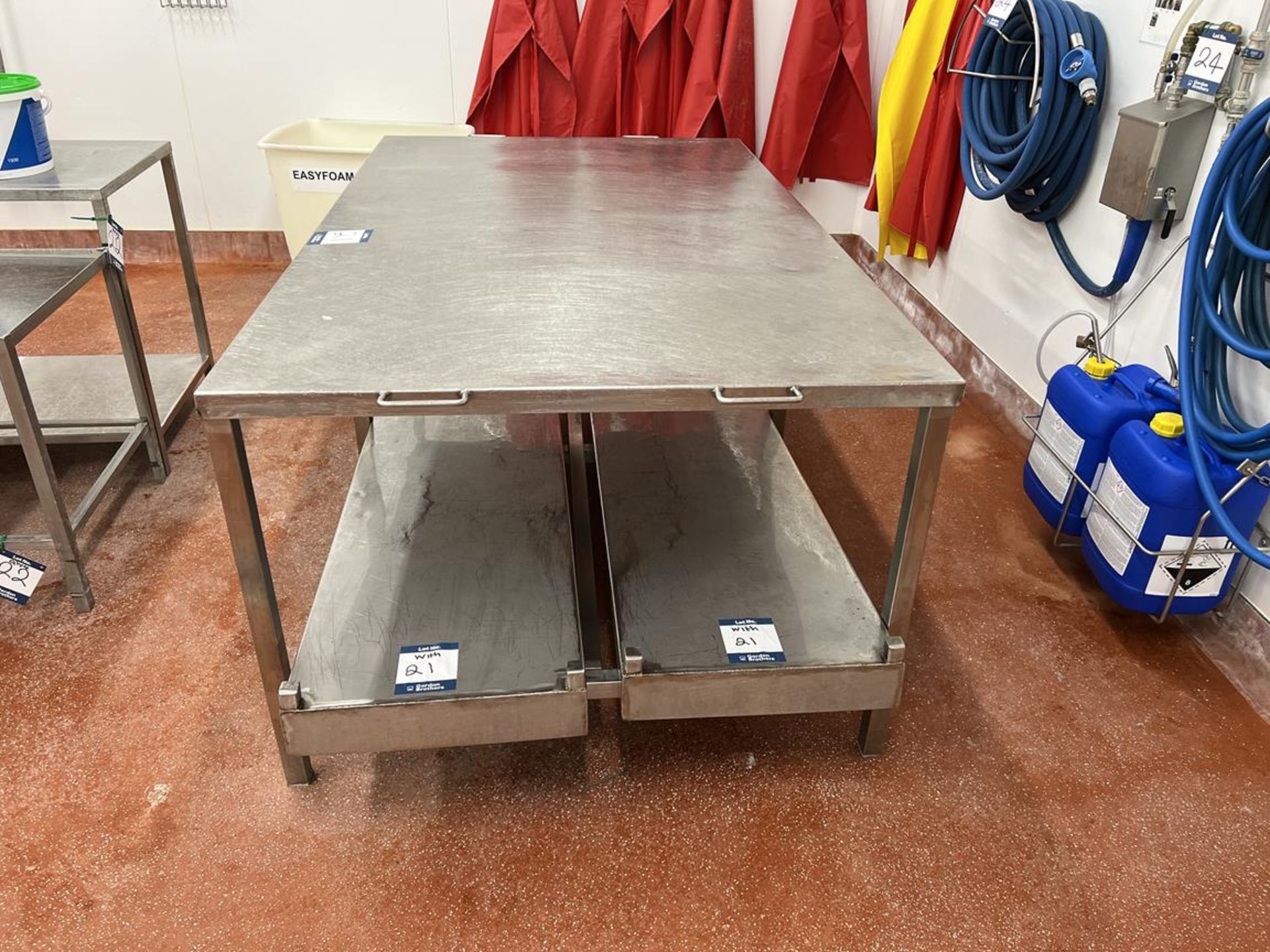 Stainless steel preparation table, 2m x 1.18m together with 2x (no.) stainless steel troughs, each - Image 2 of 5