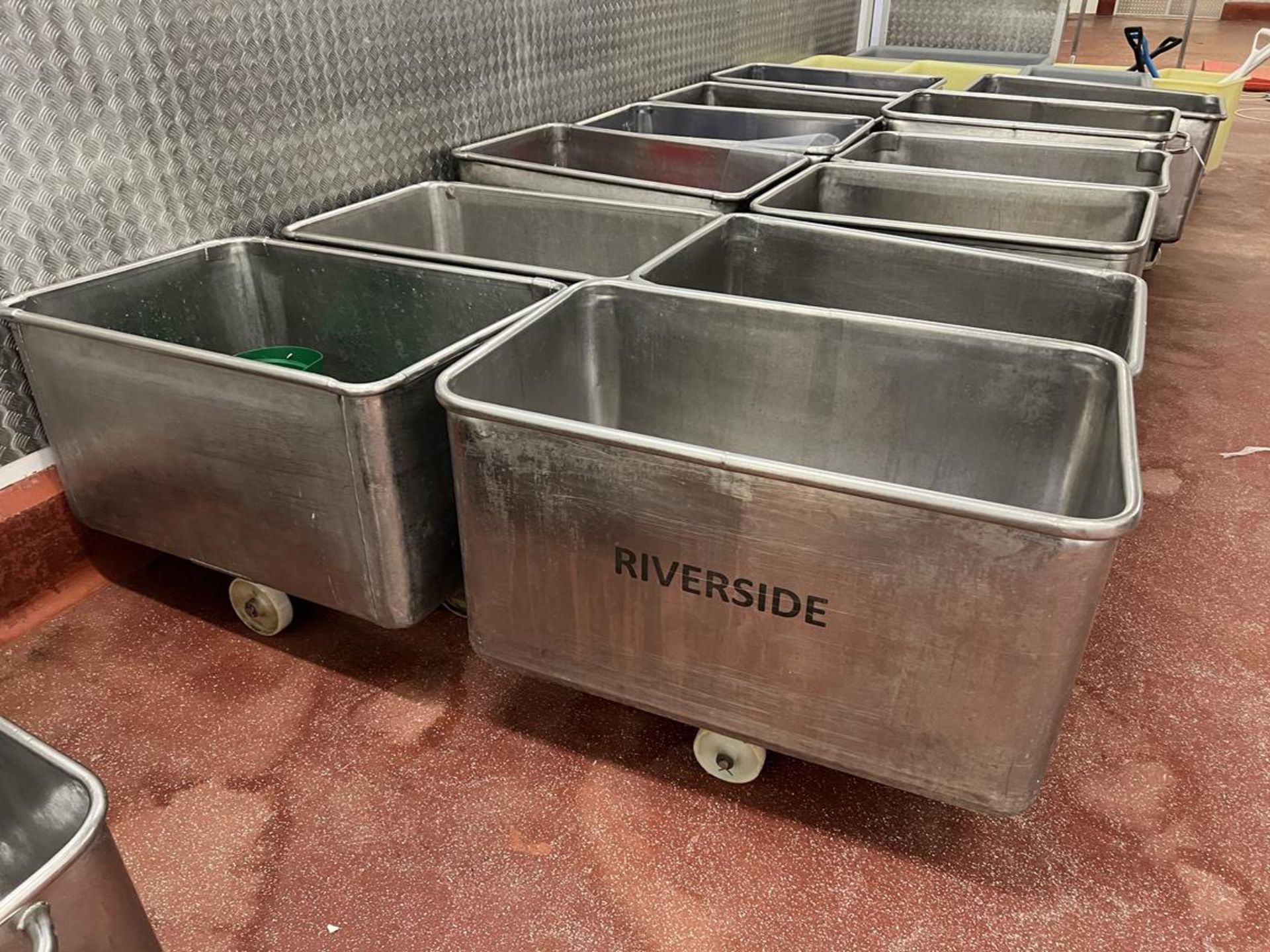 12x (no.) Mobile stainless steel 400L tote bins, approx. size 1200mm x 700mm x 650mm - Image 2 of 5