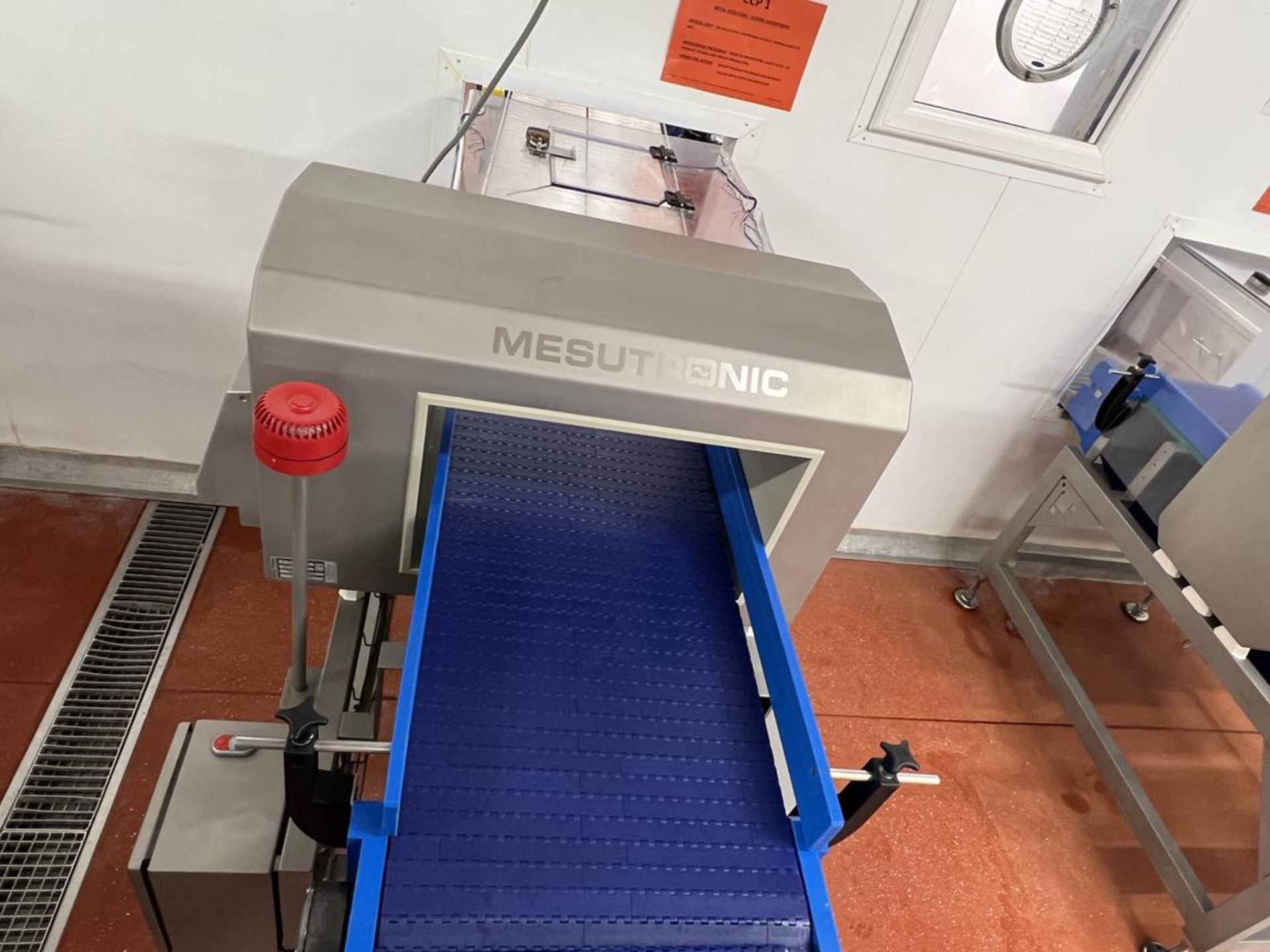 Mesutronic, MN7CI/500/300 inline conveyor fed, stainless steel tunnel metal detector, 500mm (W) x - Image 2 of 9