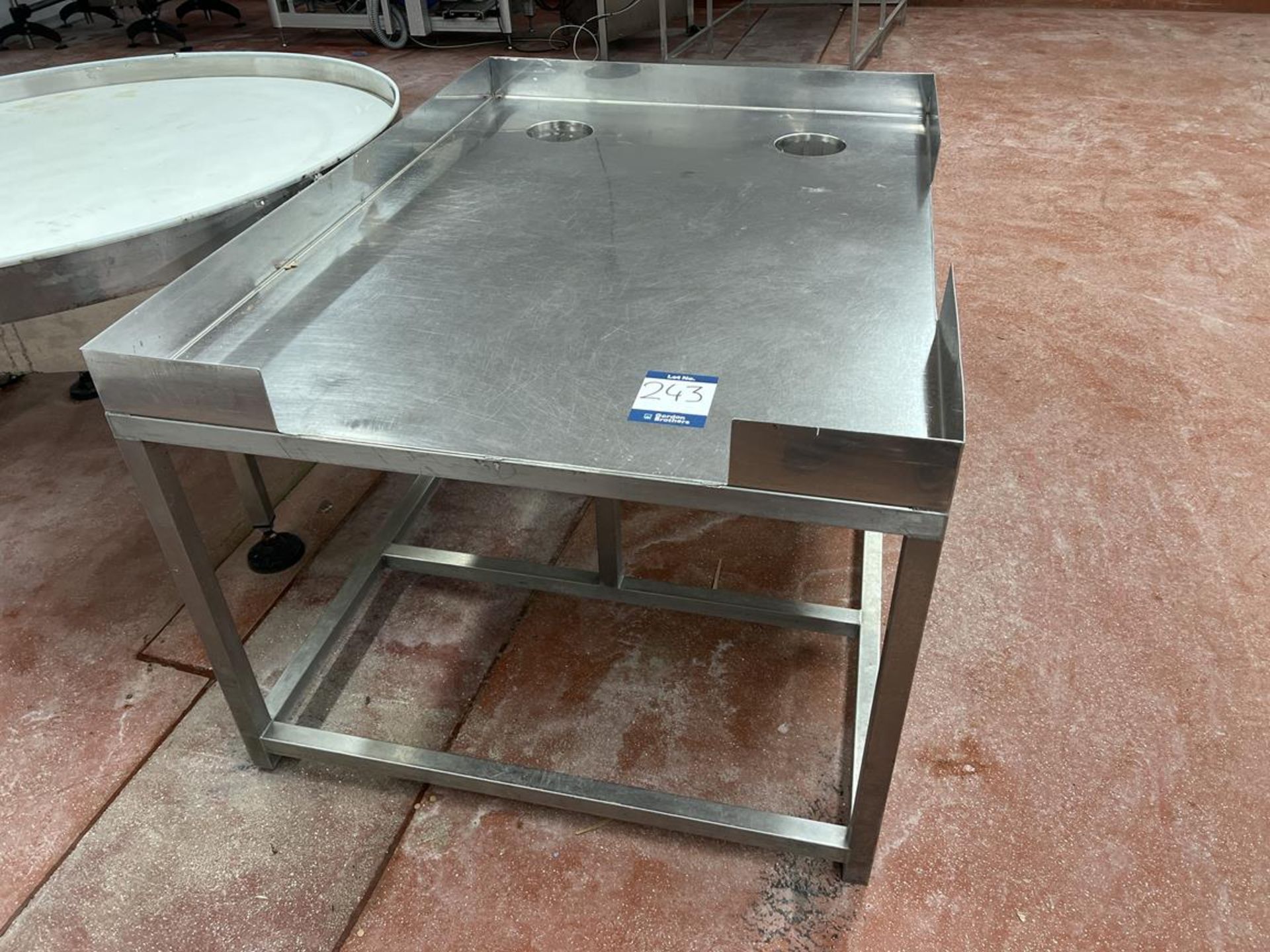 Stainless steel sorting table, 1500 x 1070mm