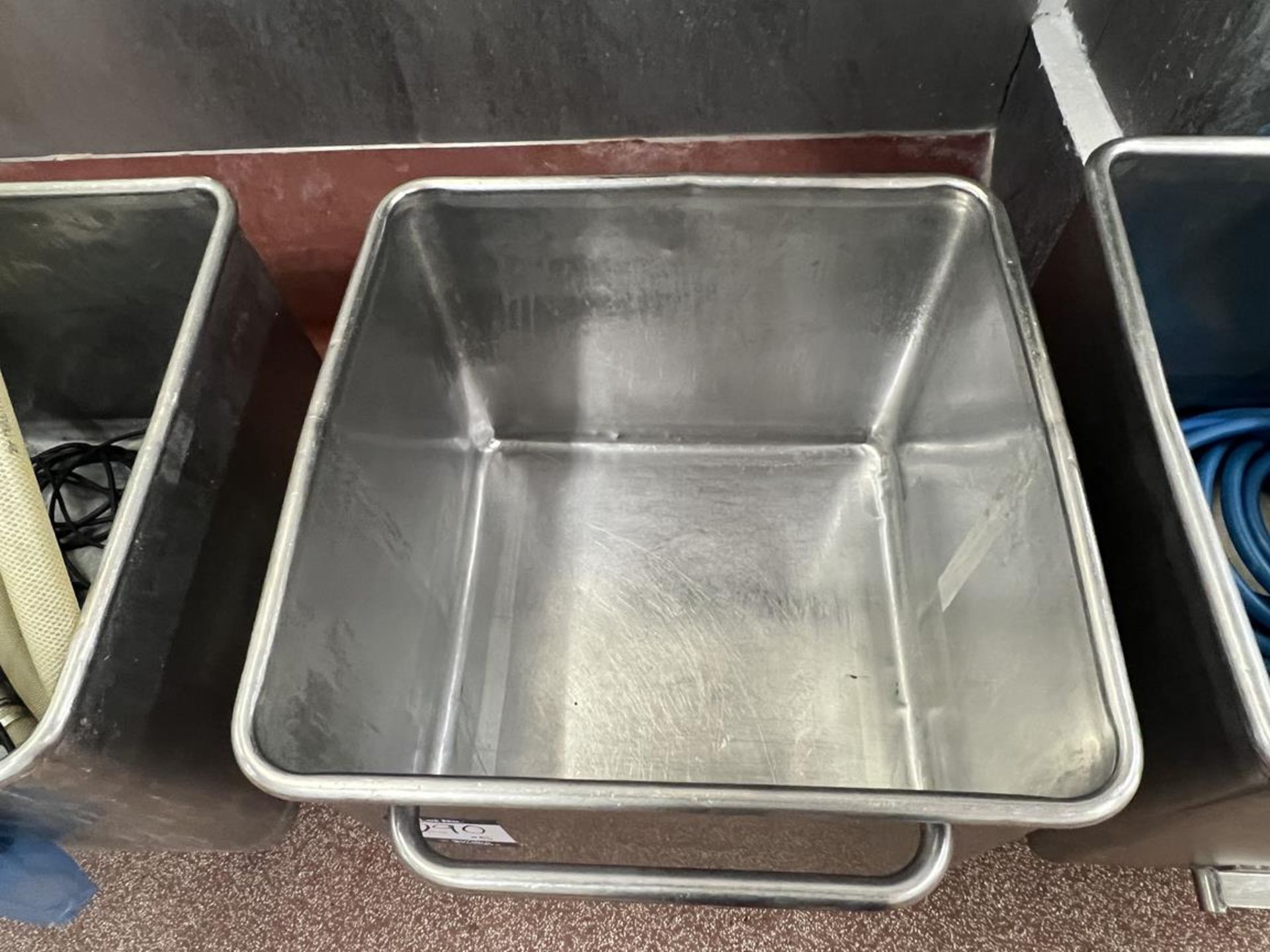 5x (no.) stainless steel 200L mobile tote bins, approx. size. 650mm x 650mmx 500mm - Image 3 of 5